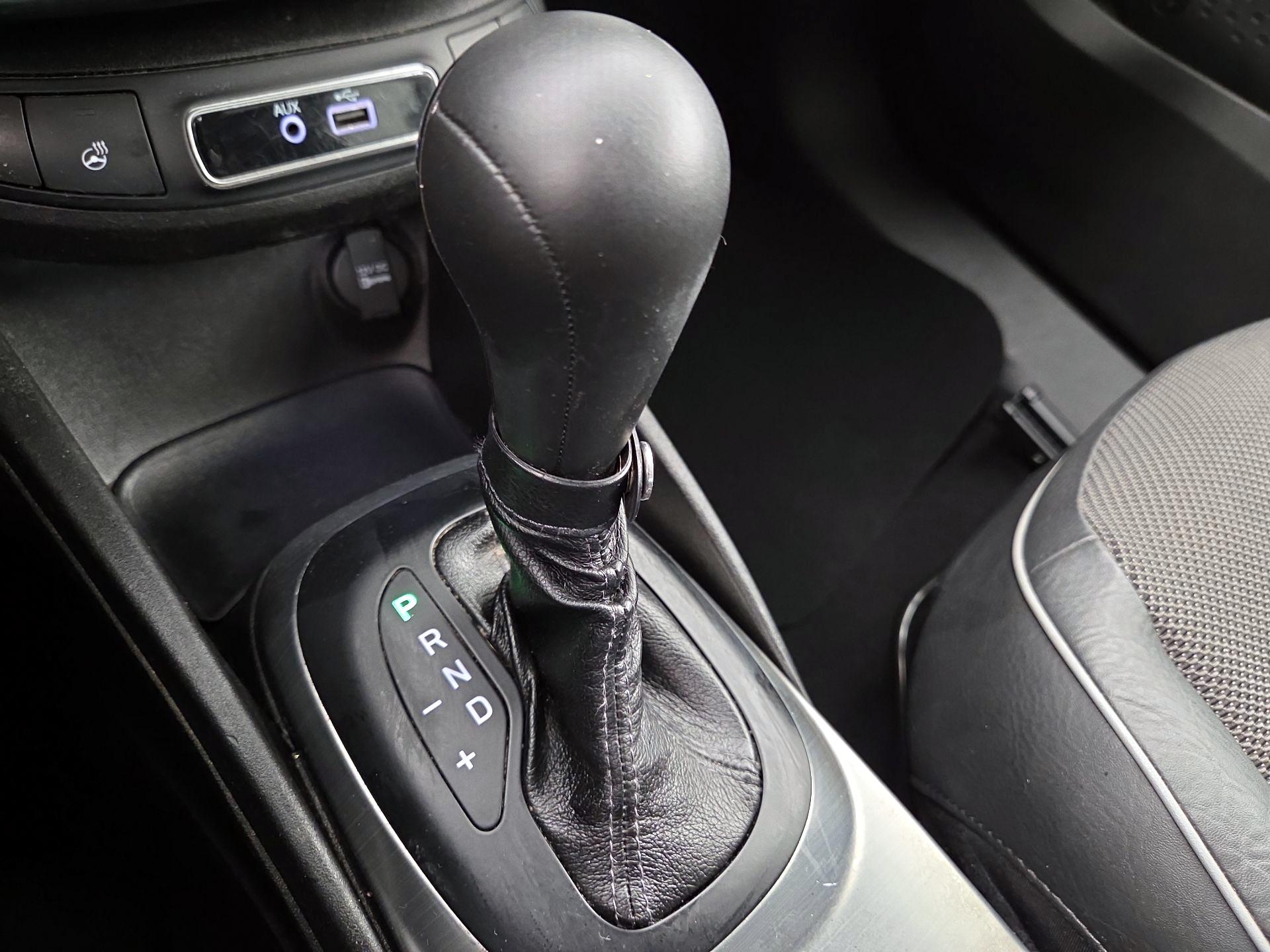 Thumbnail: 2016 Fiat 500X - 17