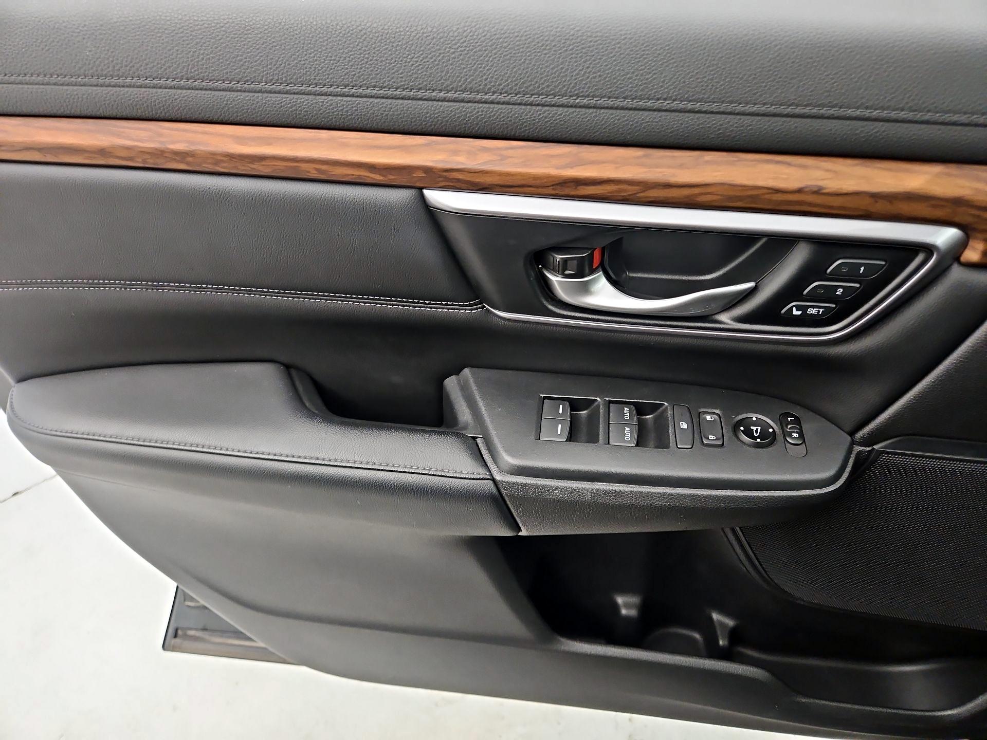 Thumbnail: 2017 Honda CR-V - 12