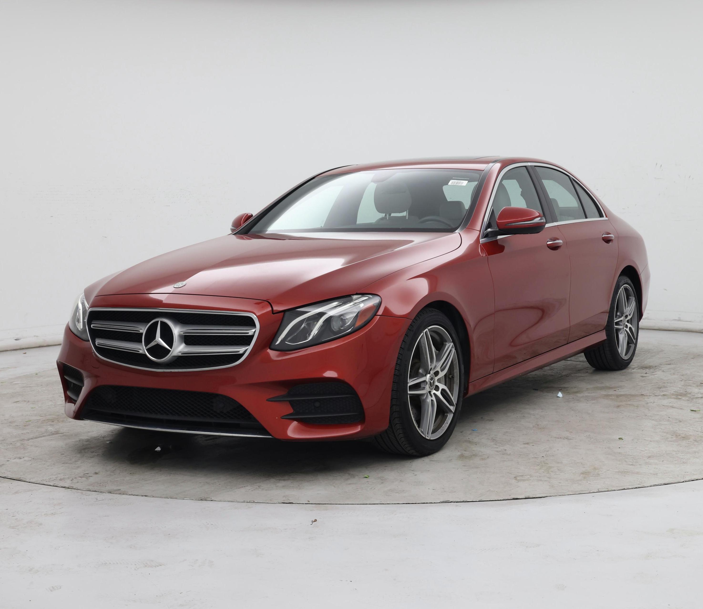 Thumbnail: 2019 Mercedes-Benz E-Class - 4