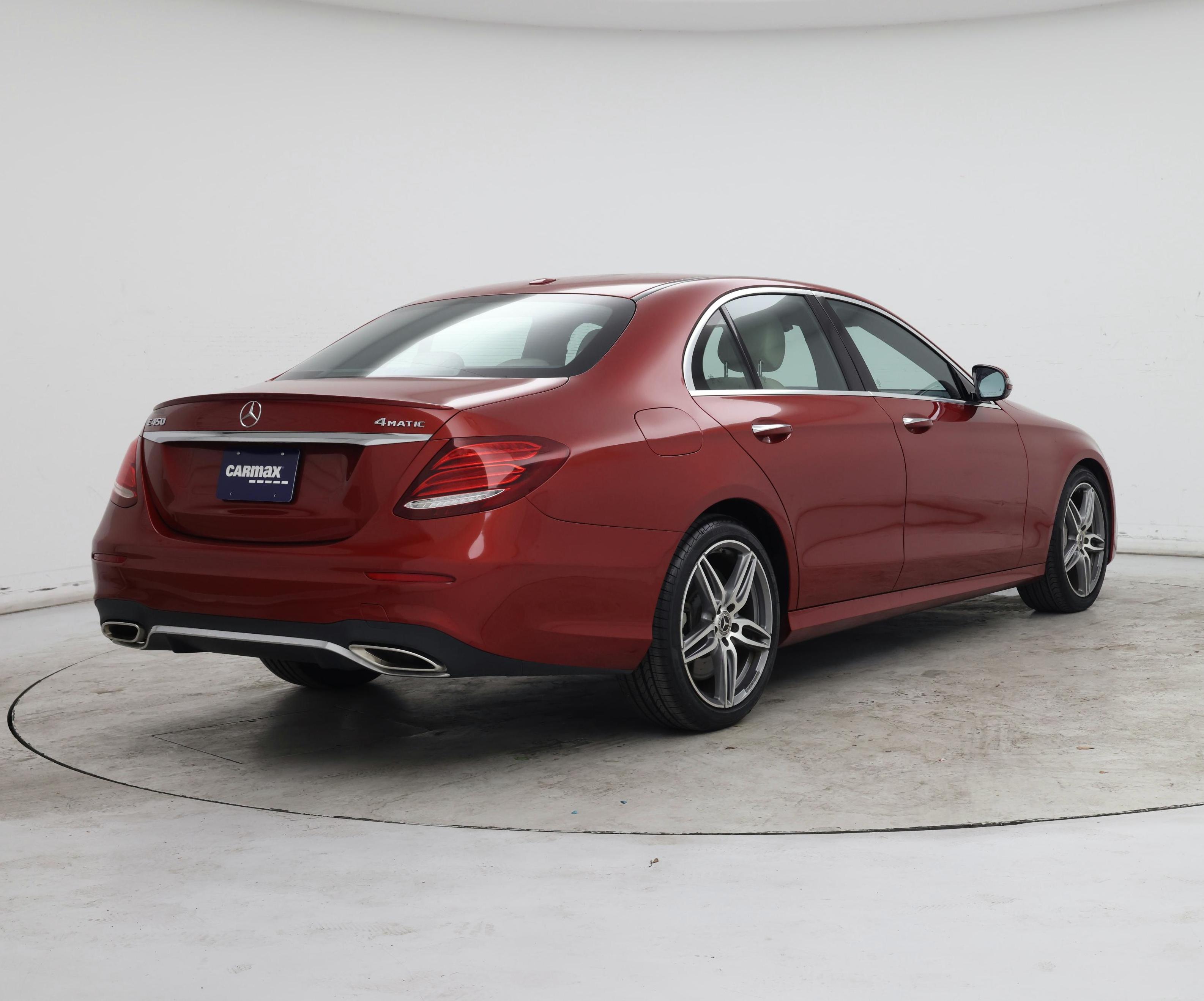 Thumbnail: 2019 Mercedes-Benz E-Class - 8