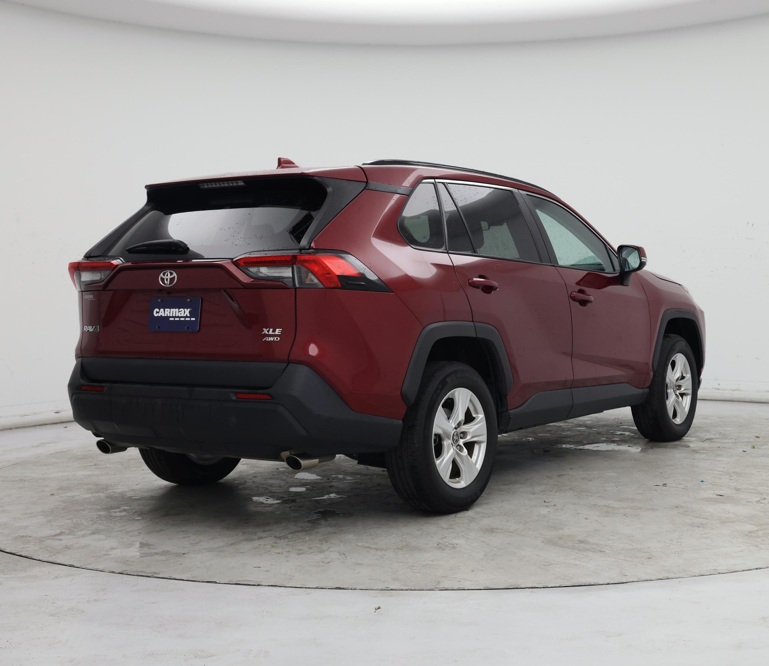 Thumbnail: 2021 Toyota RAV4 - 8