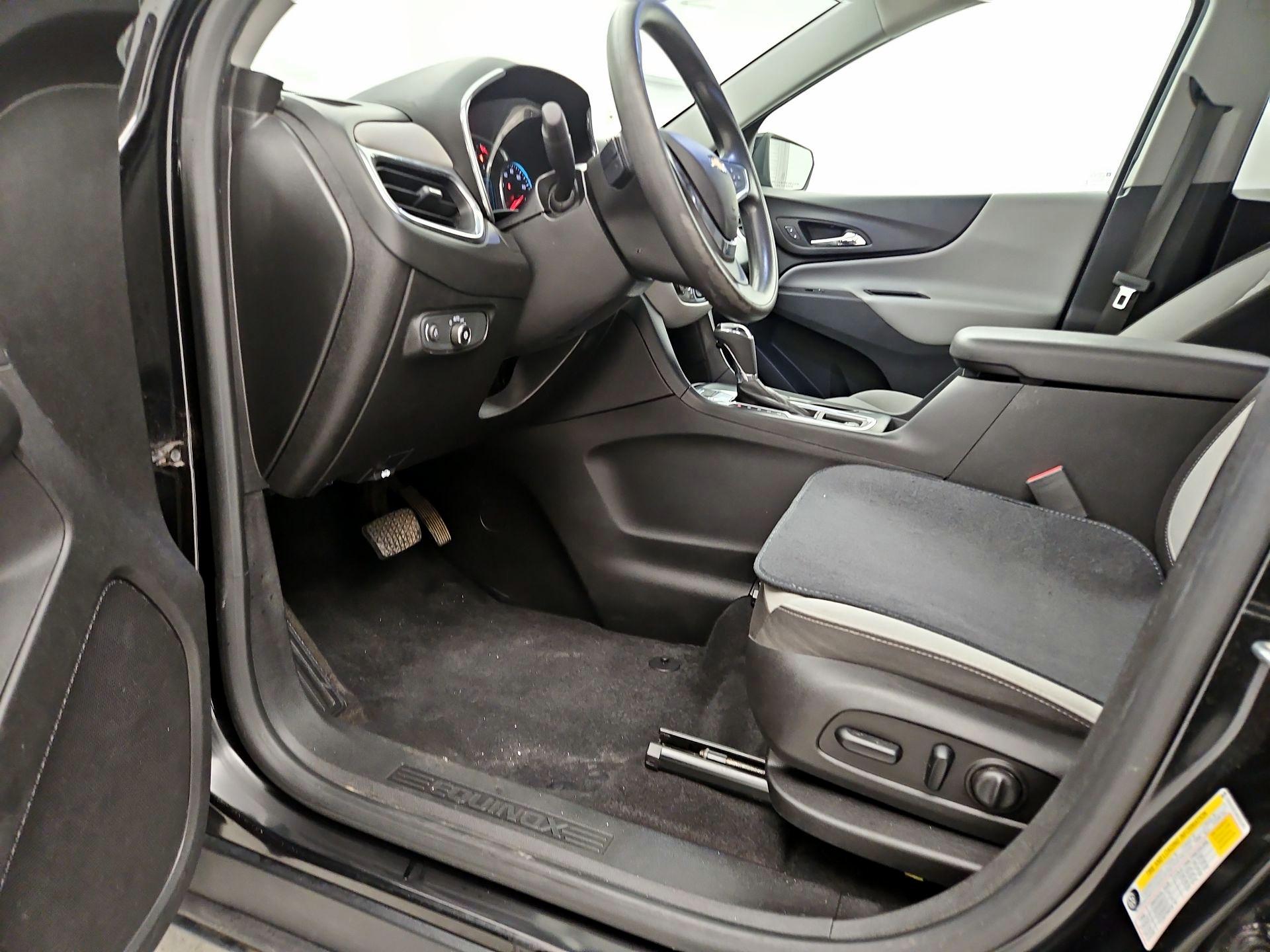 Thumbnail: 2019 Chevrolet Equinox - 11