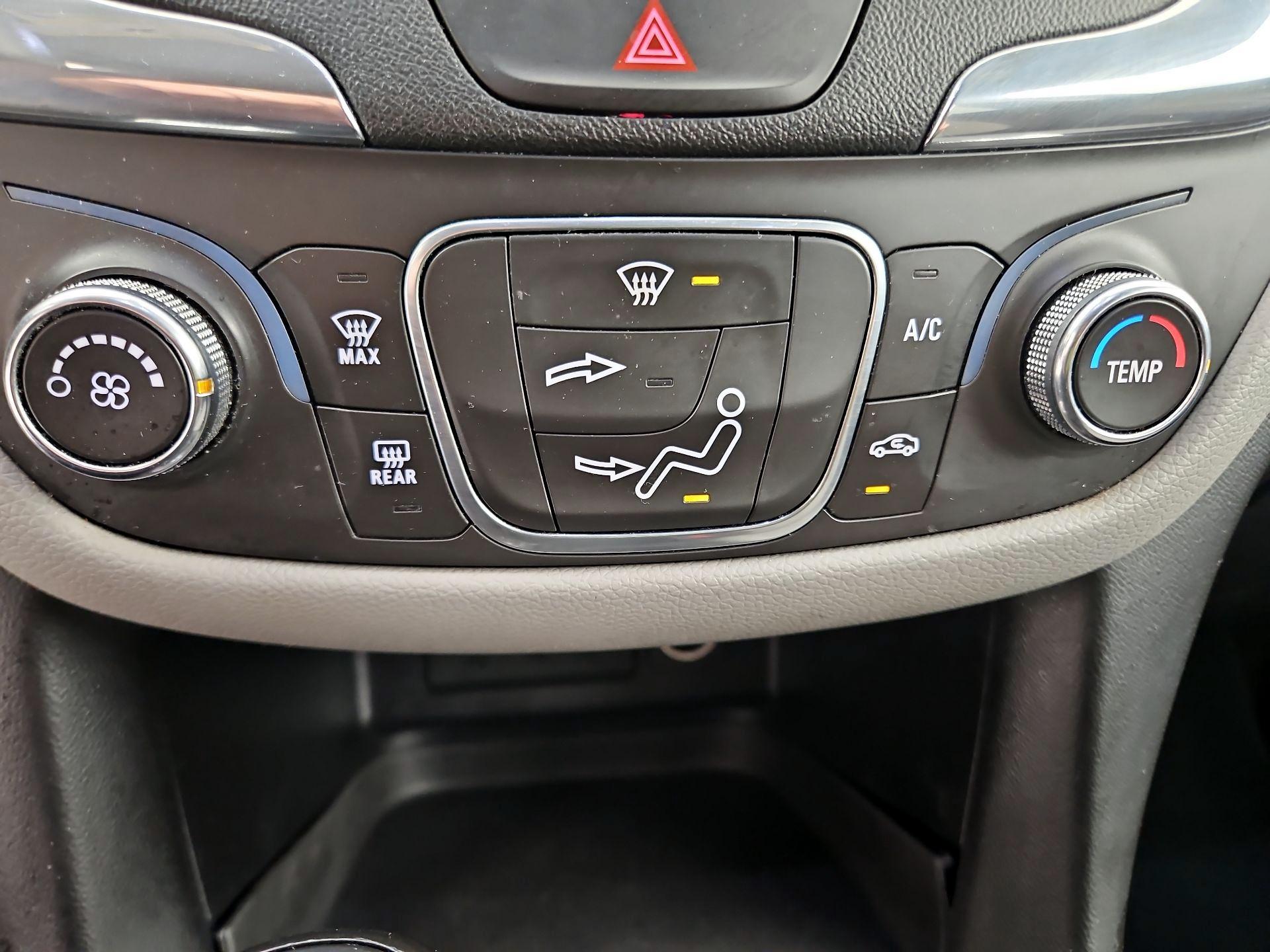 Thumbnail: 2019 Chevrolet Equinox - 16