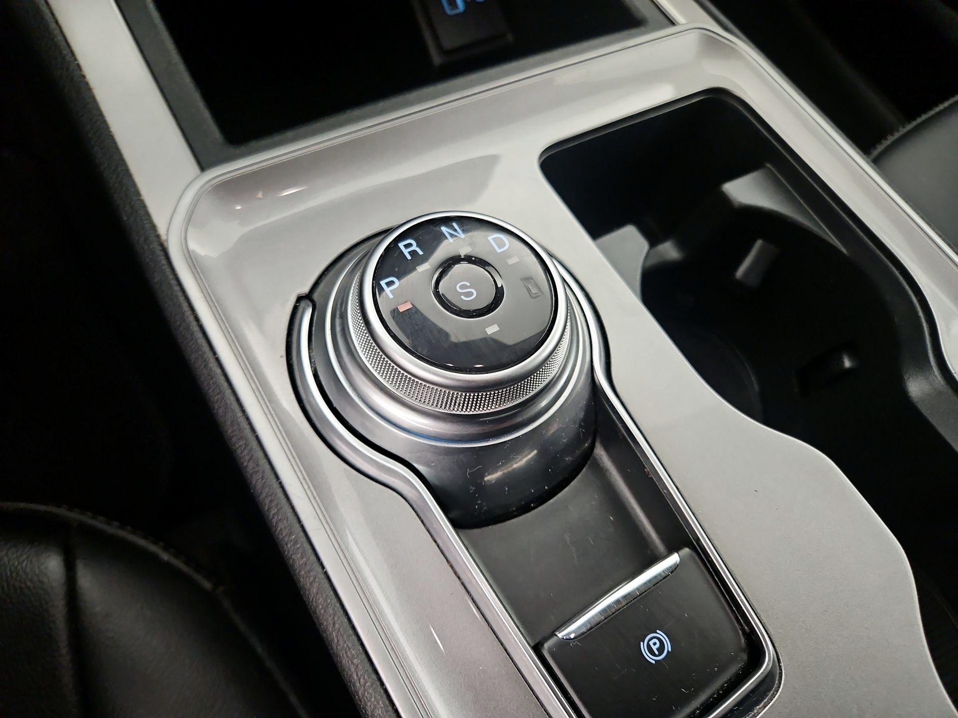 Thumbnail: 2024 Ford Edge - 17