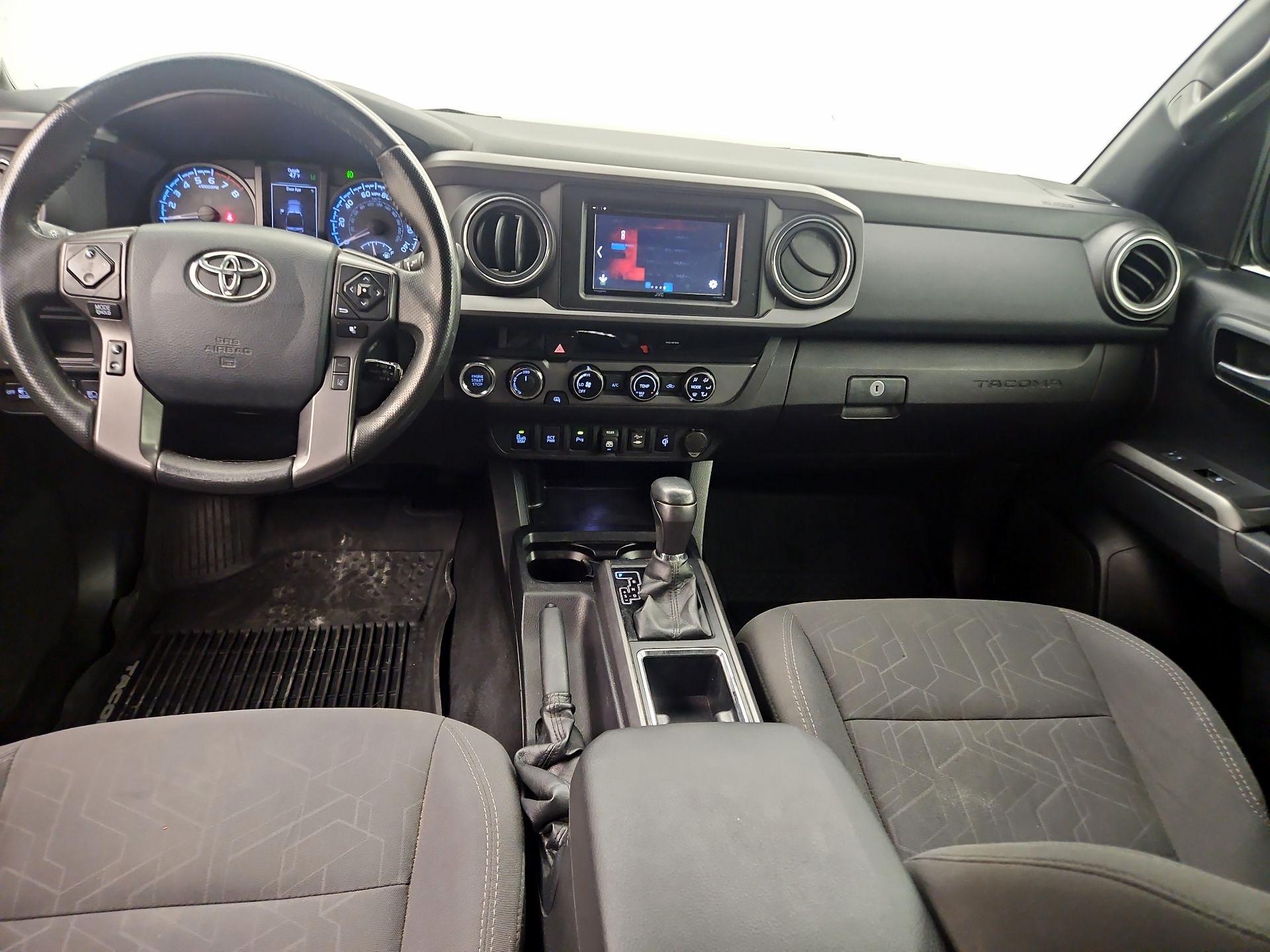 Thumbnail: 2018 Toyota Tacoma - 9