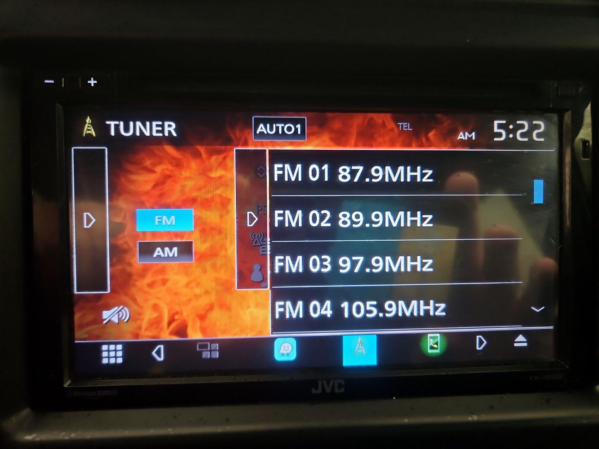 Thumbnail: 2018 Toyota Tacoma - 15