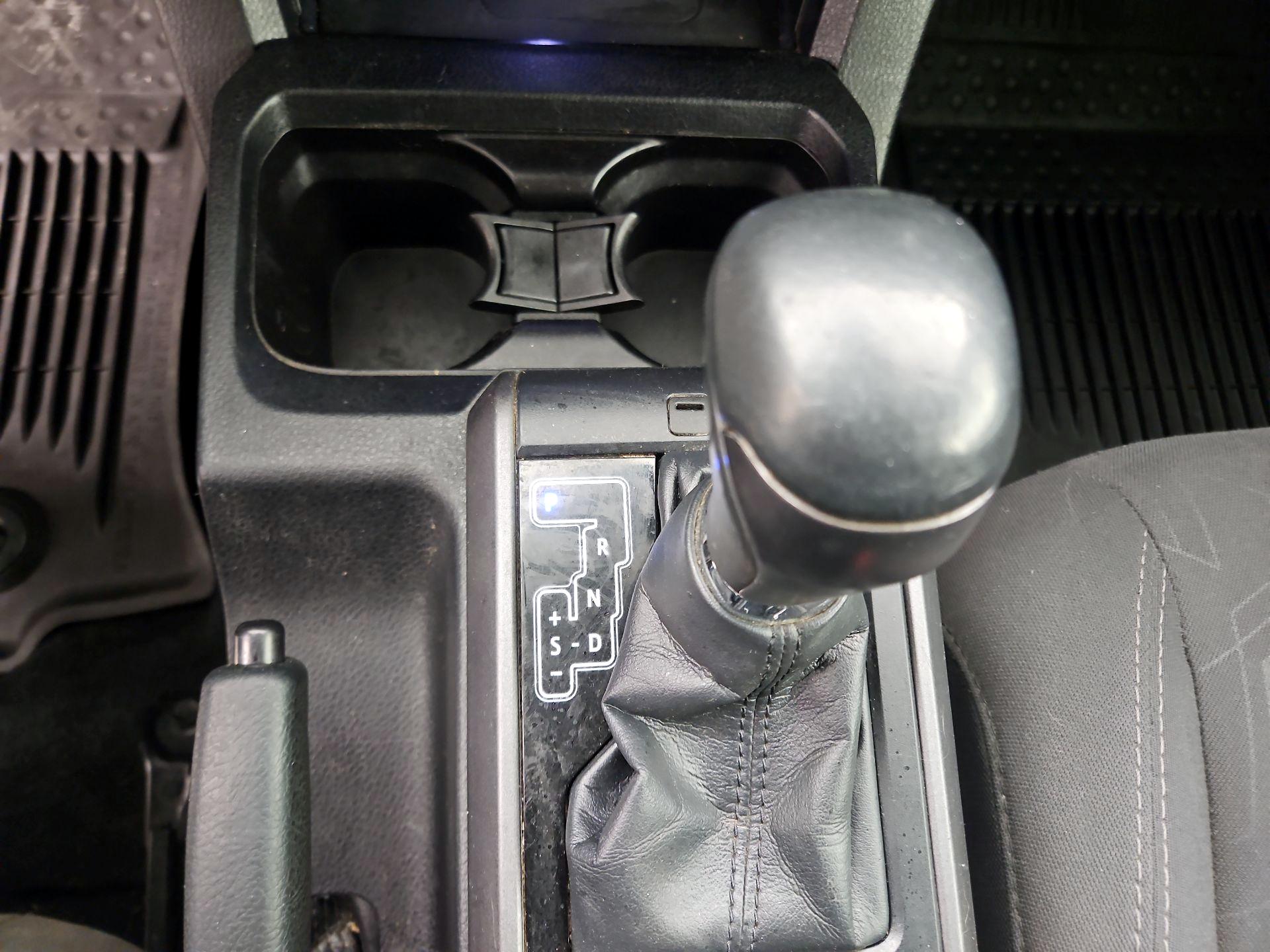 Thumbnail: 2018 Toyota Tacoma - 17