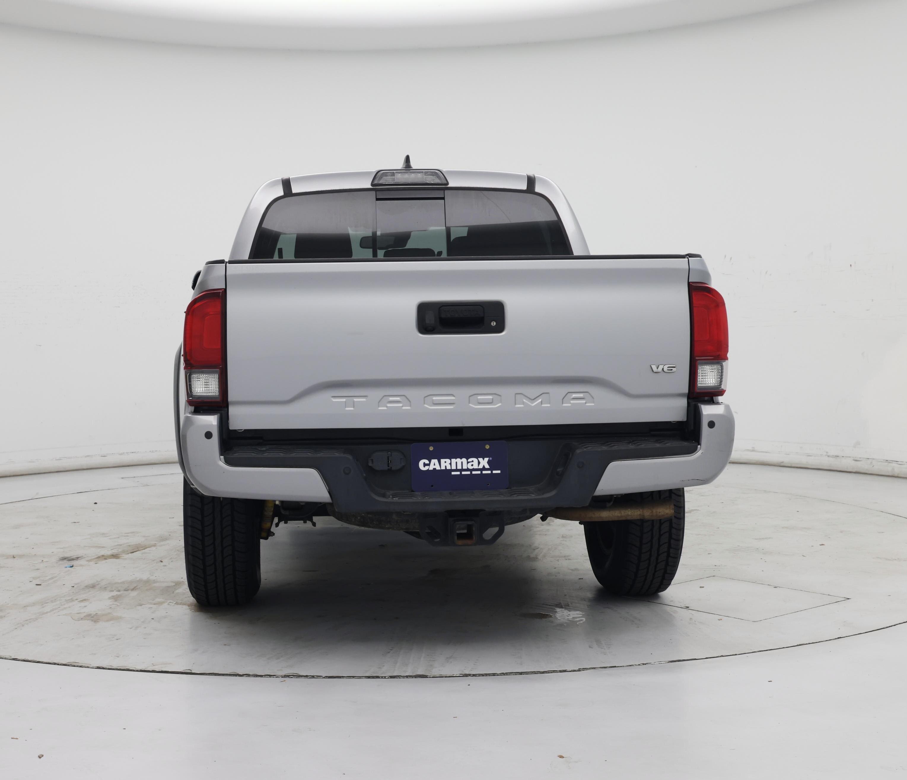 Thumbnail: 2018 Toyota Tacoma - 6