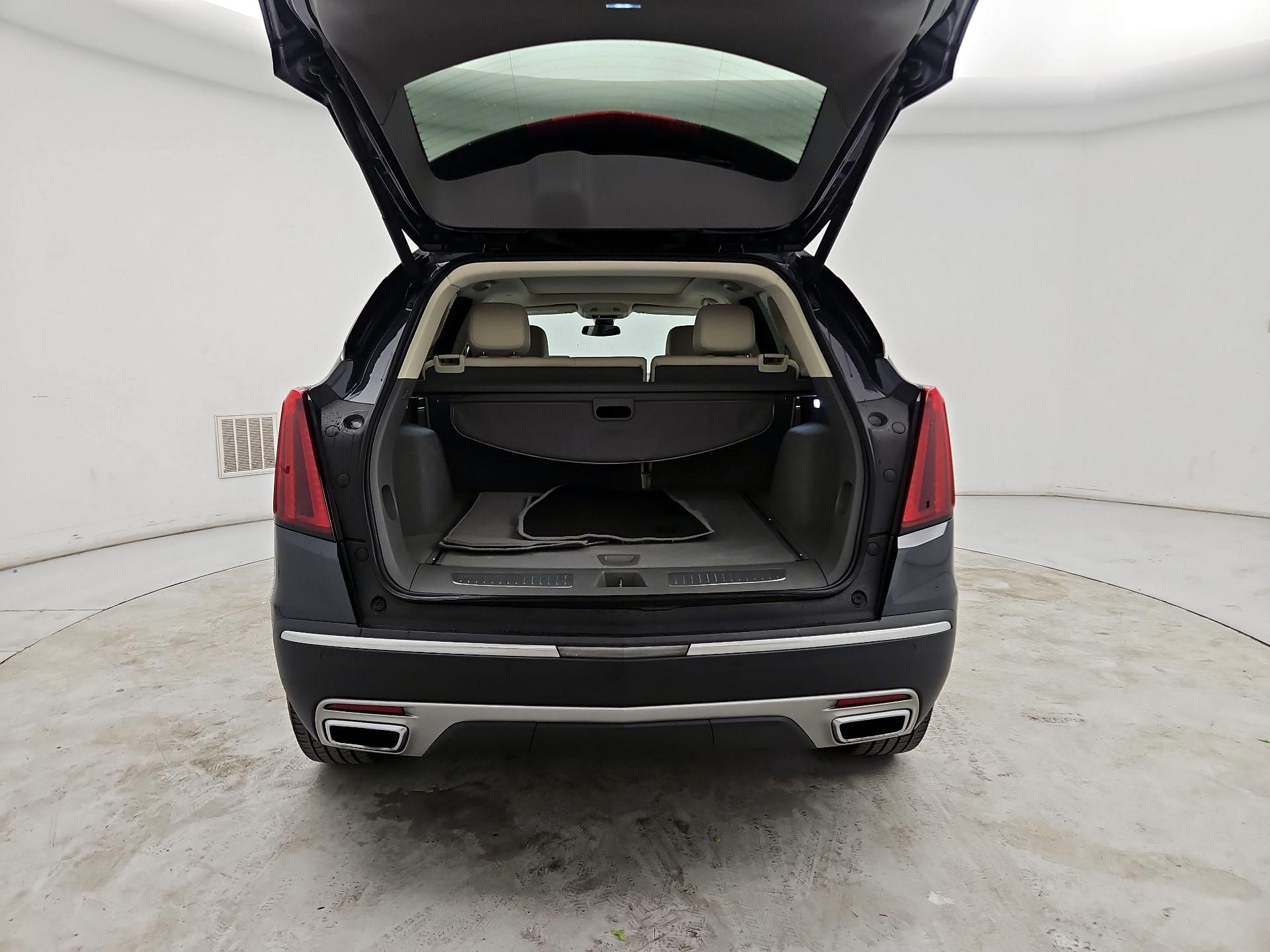Thumbnail: 2021 Cadillac XT5 - 20