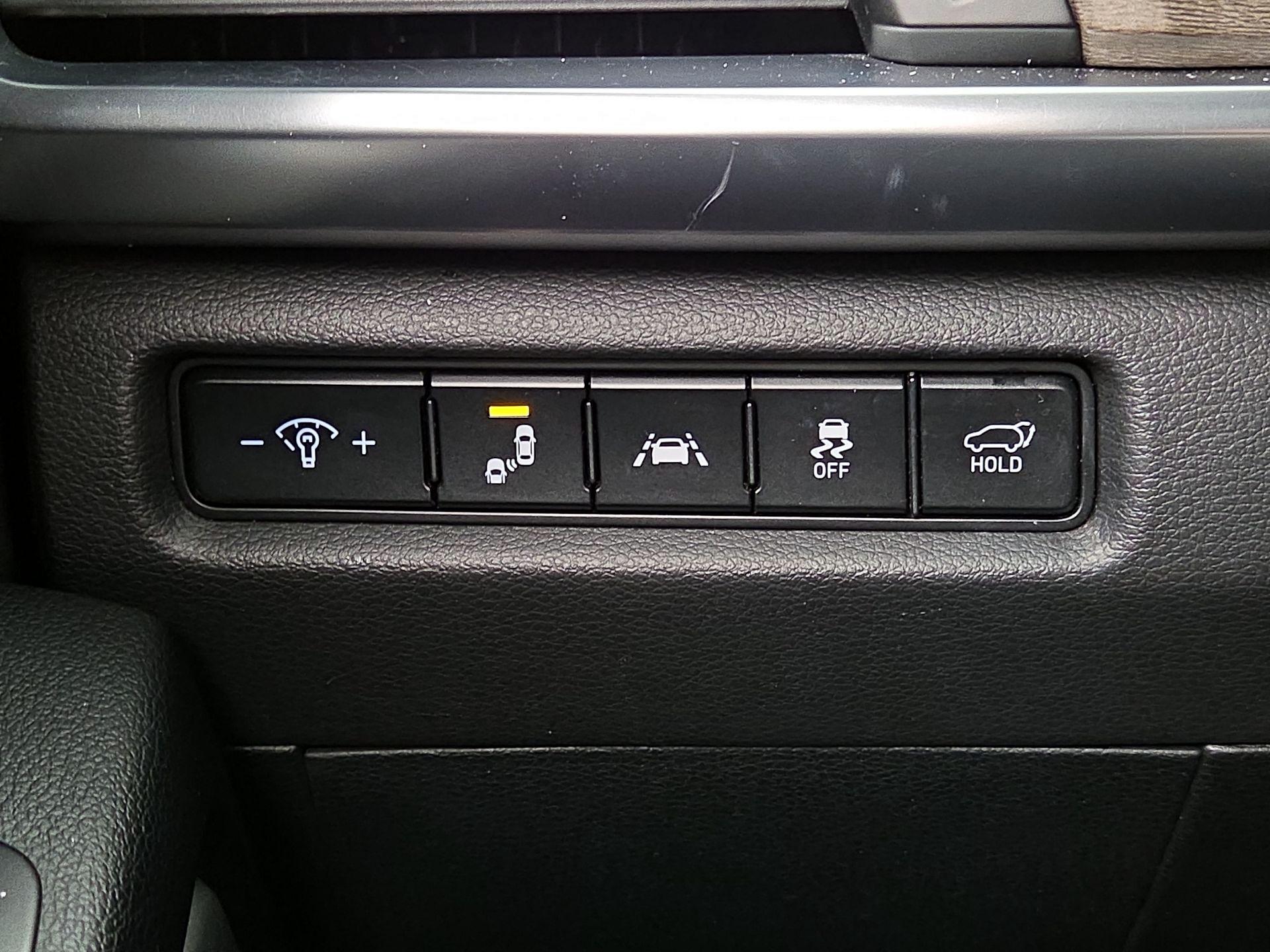 Thumbnail: 2020 Kia Telluride - 13