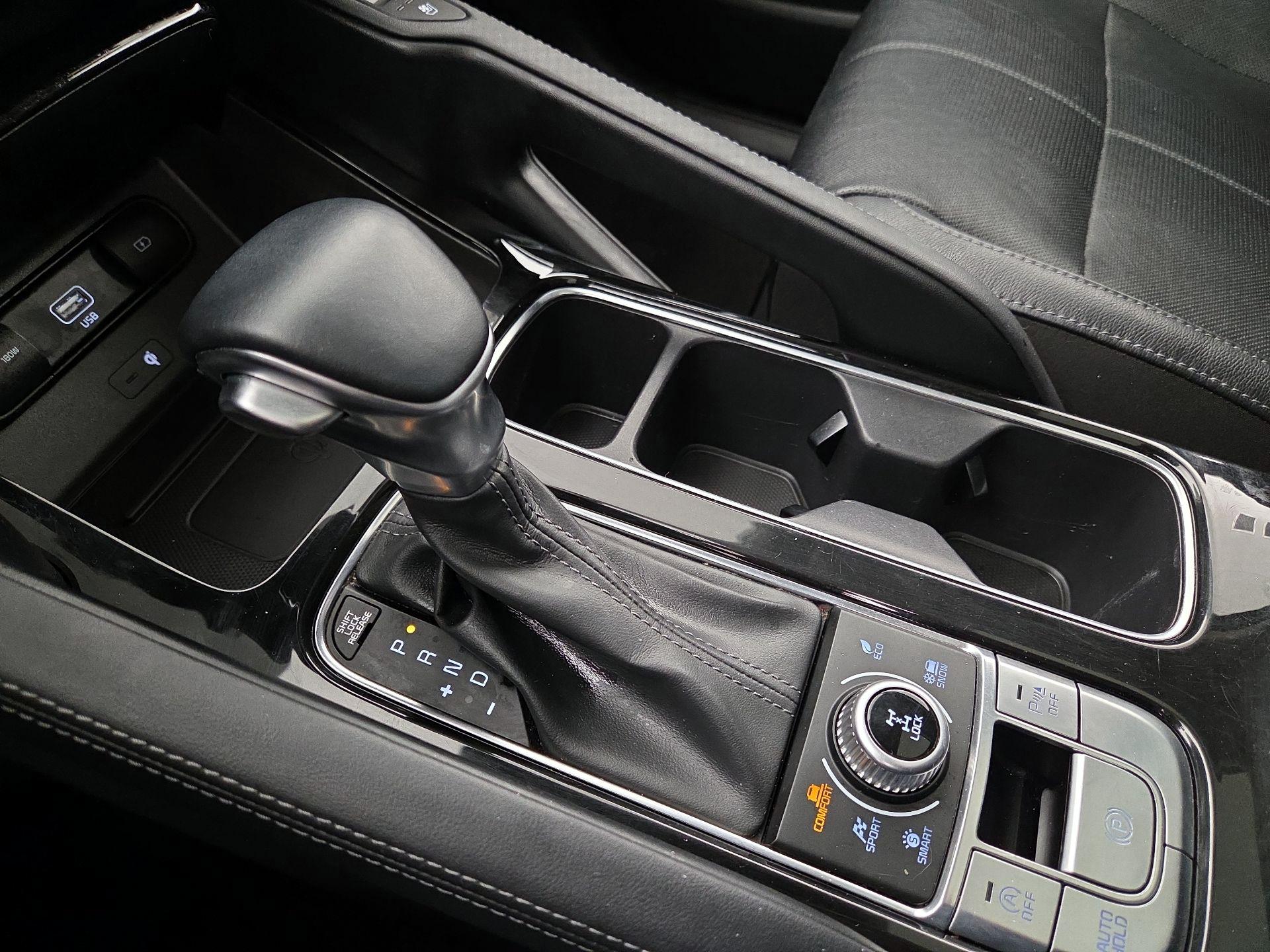 Thumbnail: 2020 Kia Telluride - 18