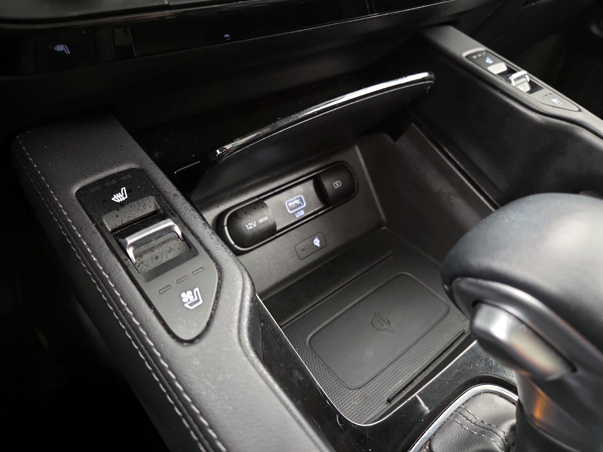 Thumbnail: 2020 Kia Telluride - 19