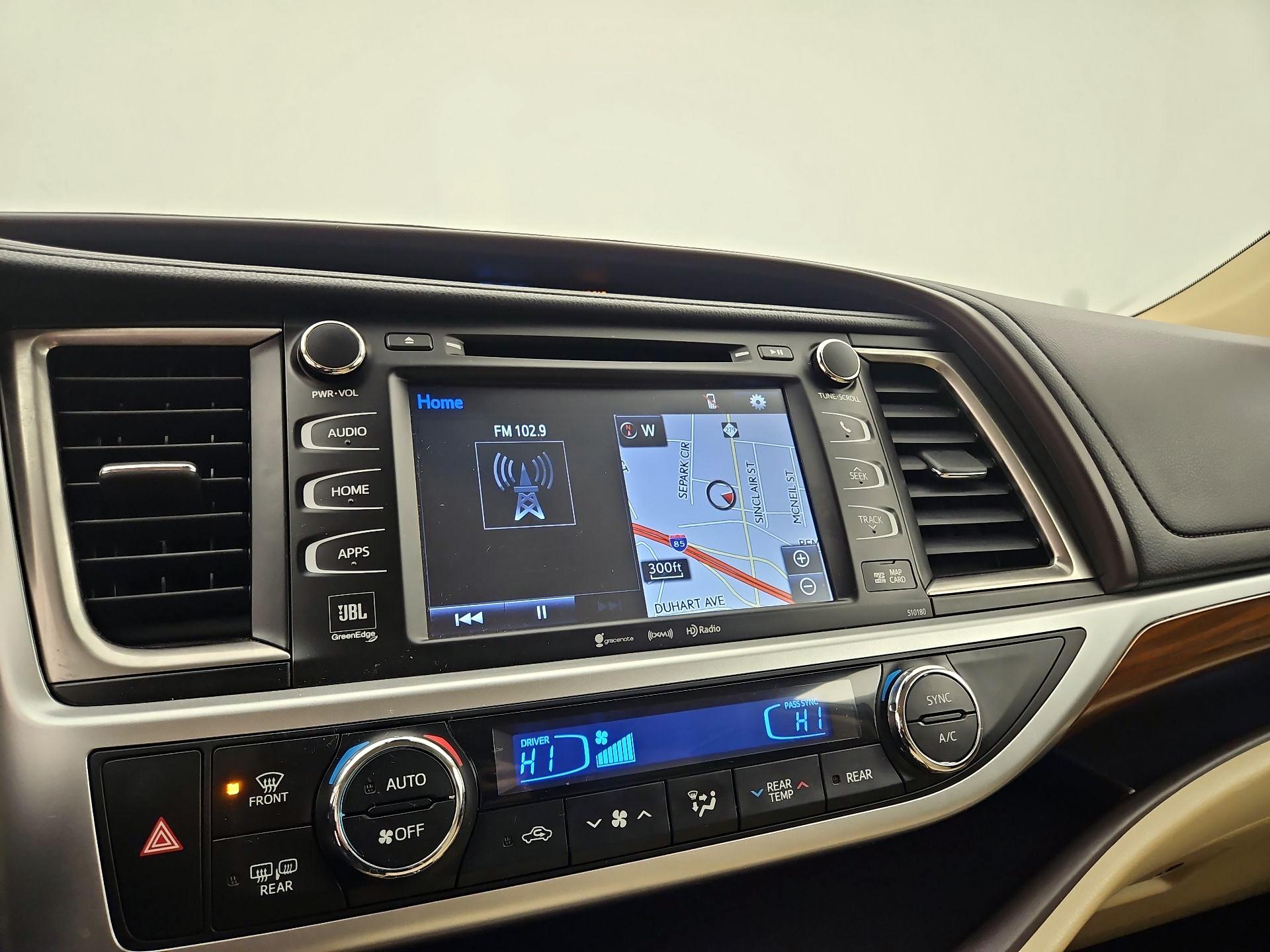 Thumbnail: 2018 Toyota Highlander - 16