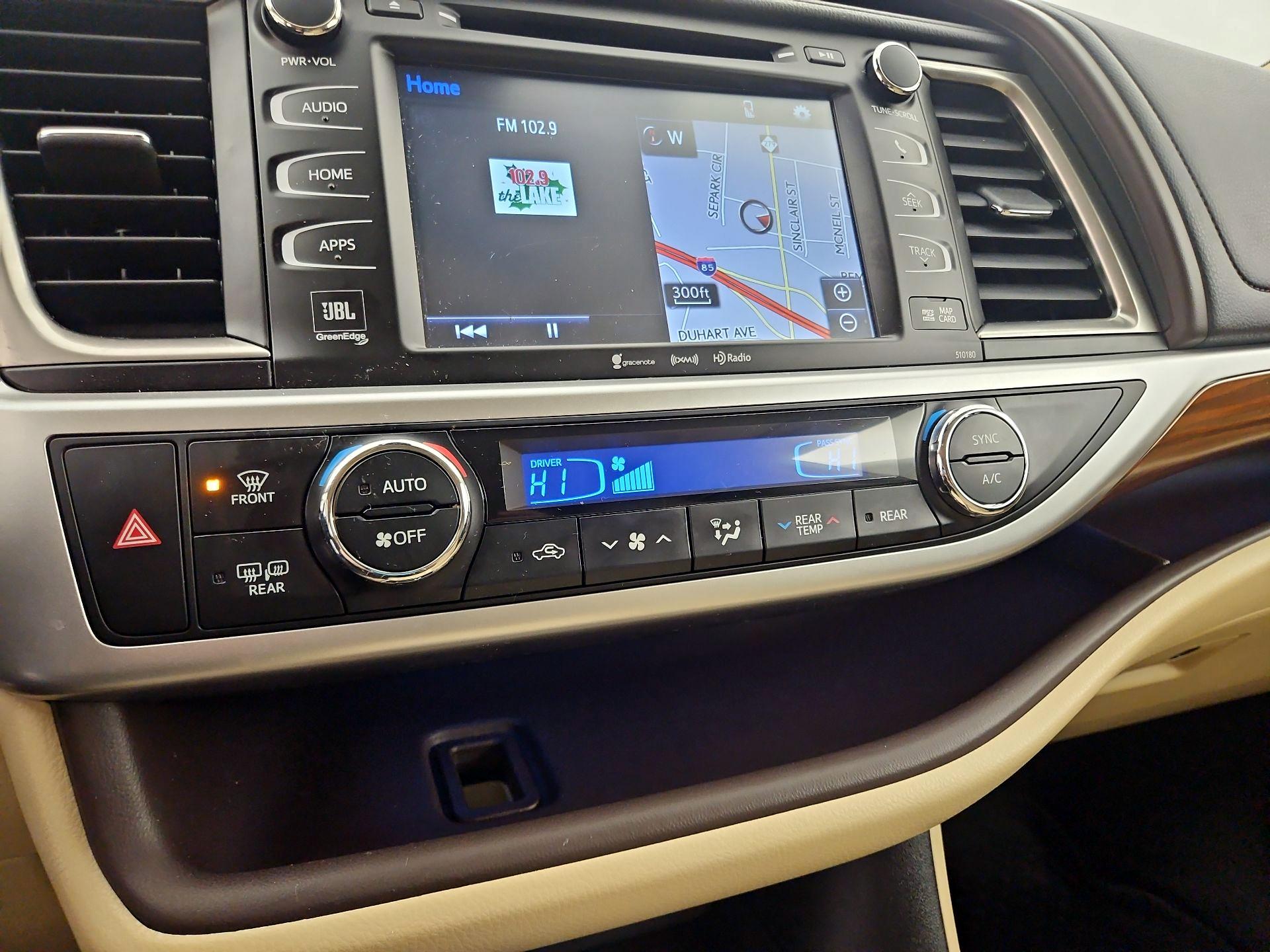 Thumbnail: 2018 Toyota Highlander - 17