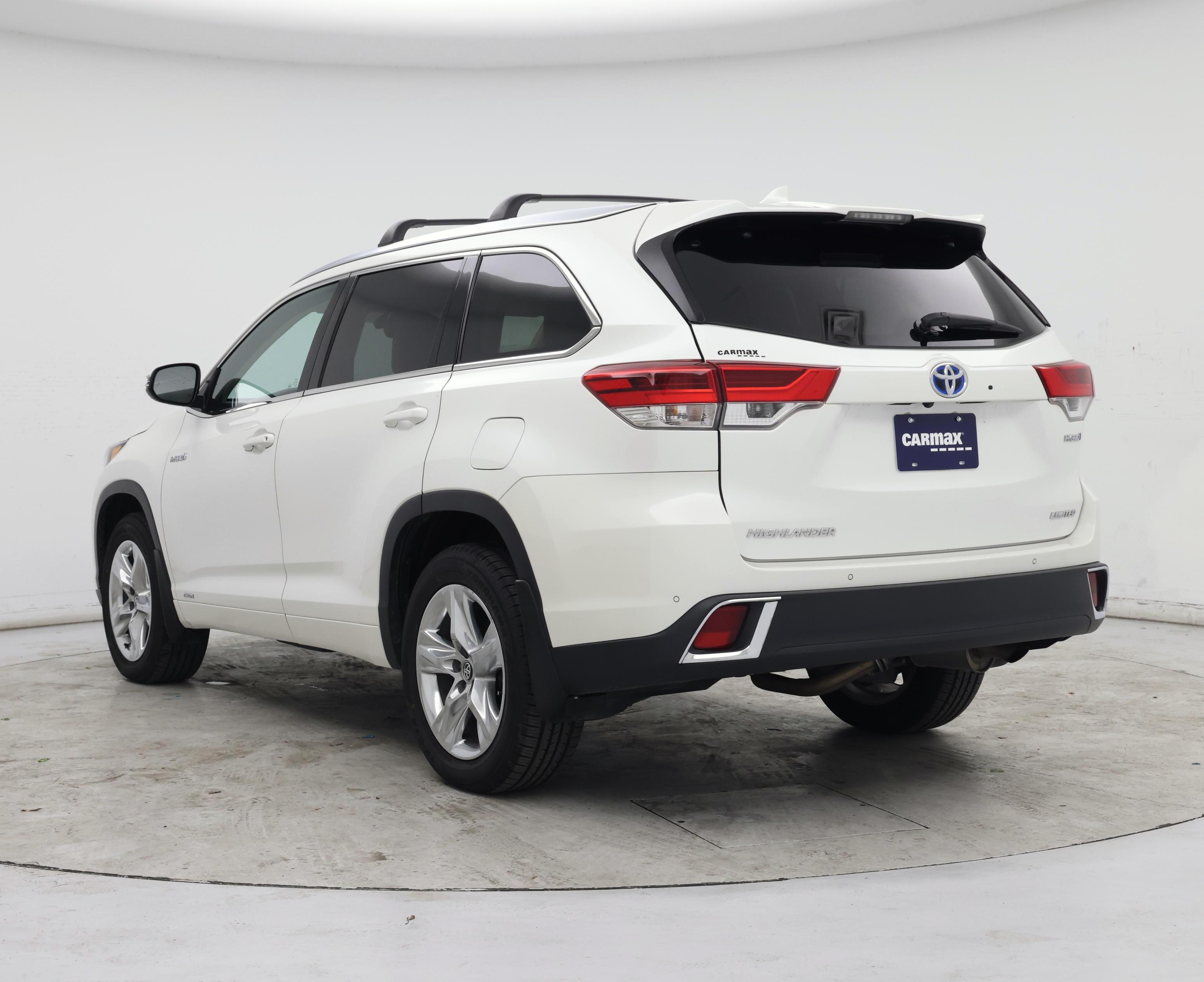 Thumbnail: 2018 Toyota Highlander - 2