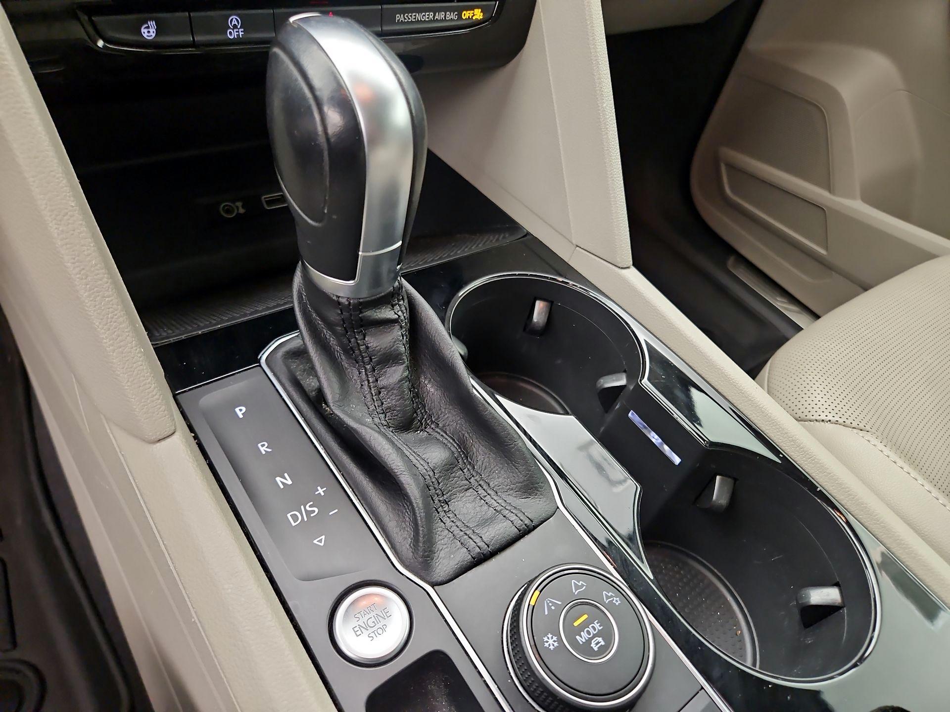 Thumbnail: 2018 Volkswagen Atlas - 17