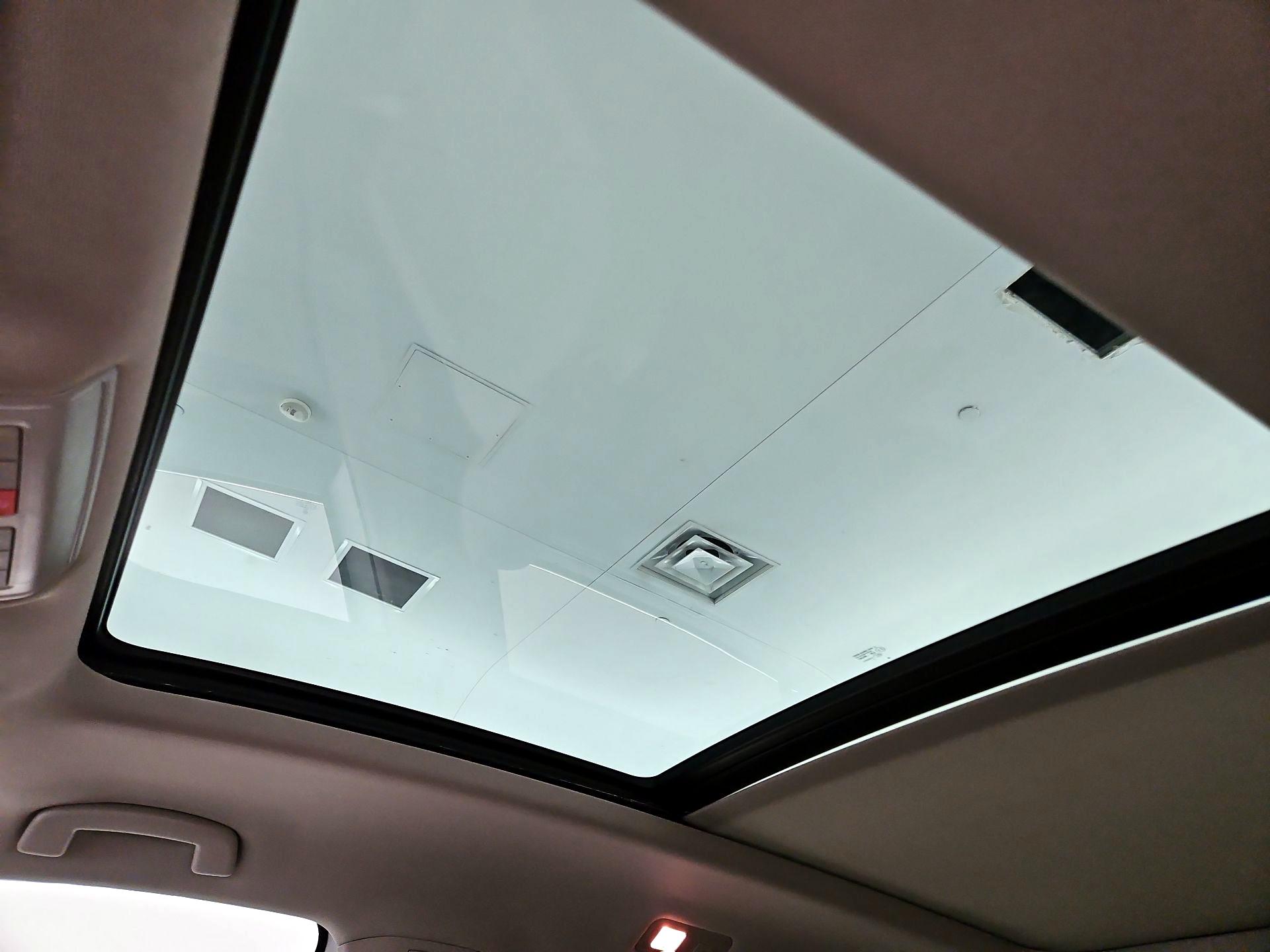 Thumbnail: 2018 Volkswagen Atlas - 19