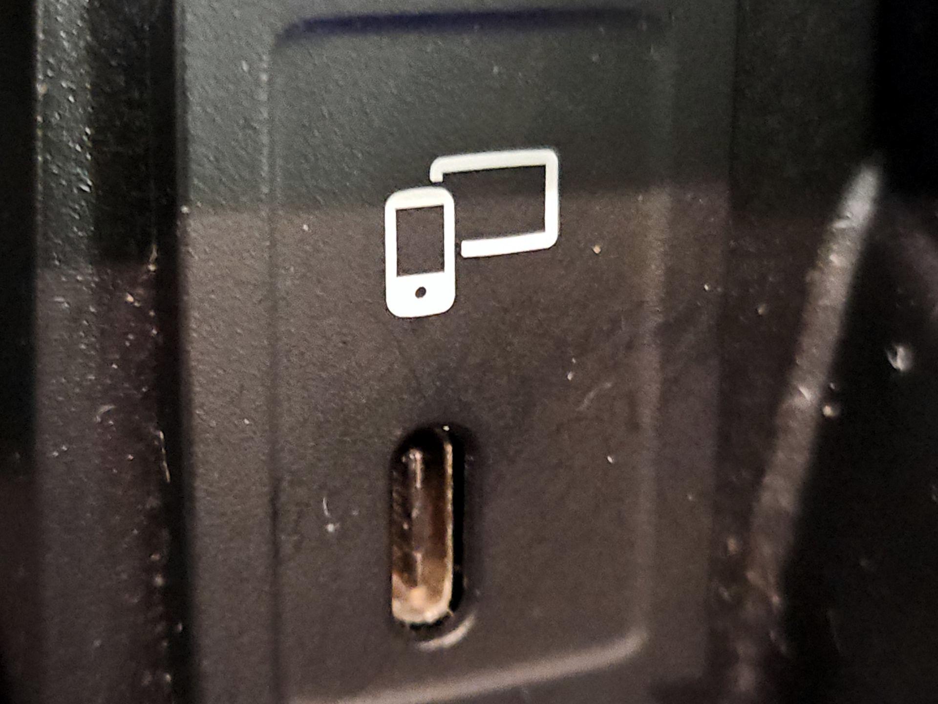 Thumbnail: 2020 Mercedes-Benz GLC - 18