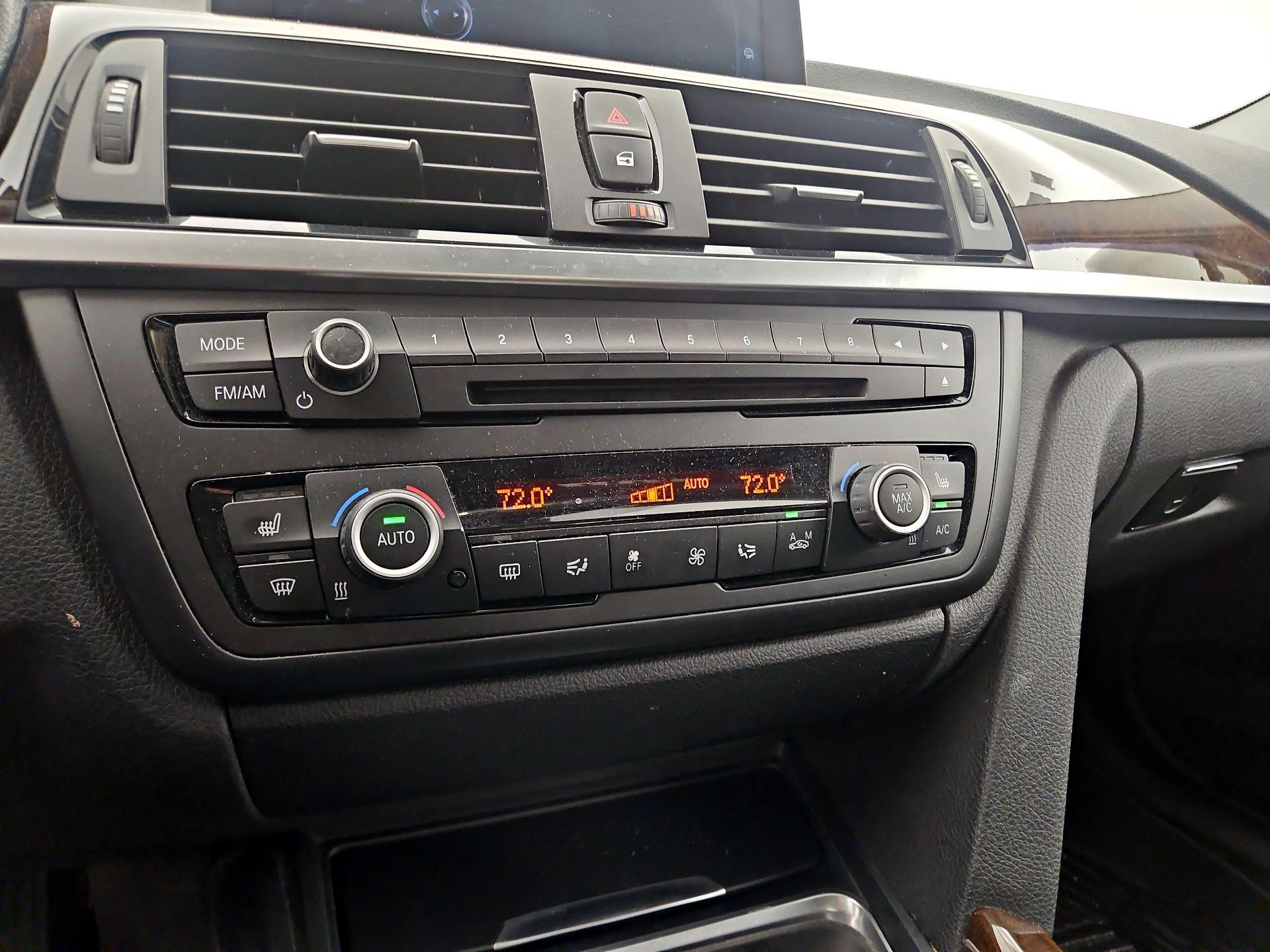 Thumbnail: 2015 BMW 3 Series - 16