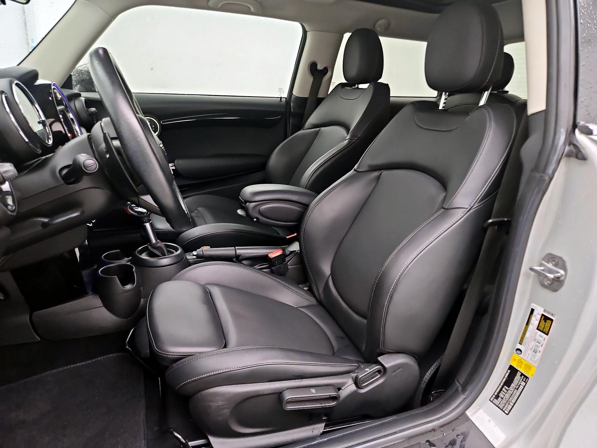 Thumbnail: 2019 MINI Cooper Hardtop - 11