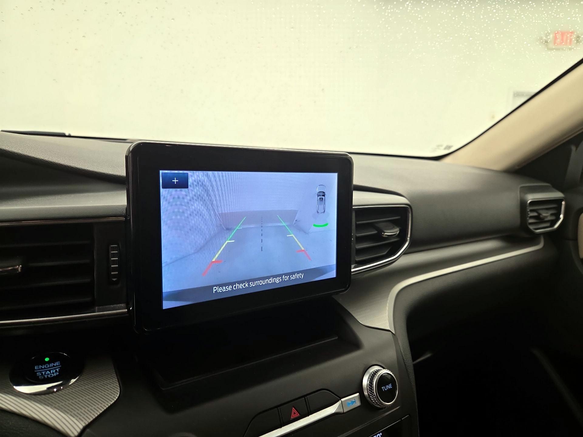 Thumbnail: 2020 Ford Explorer - 14