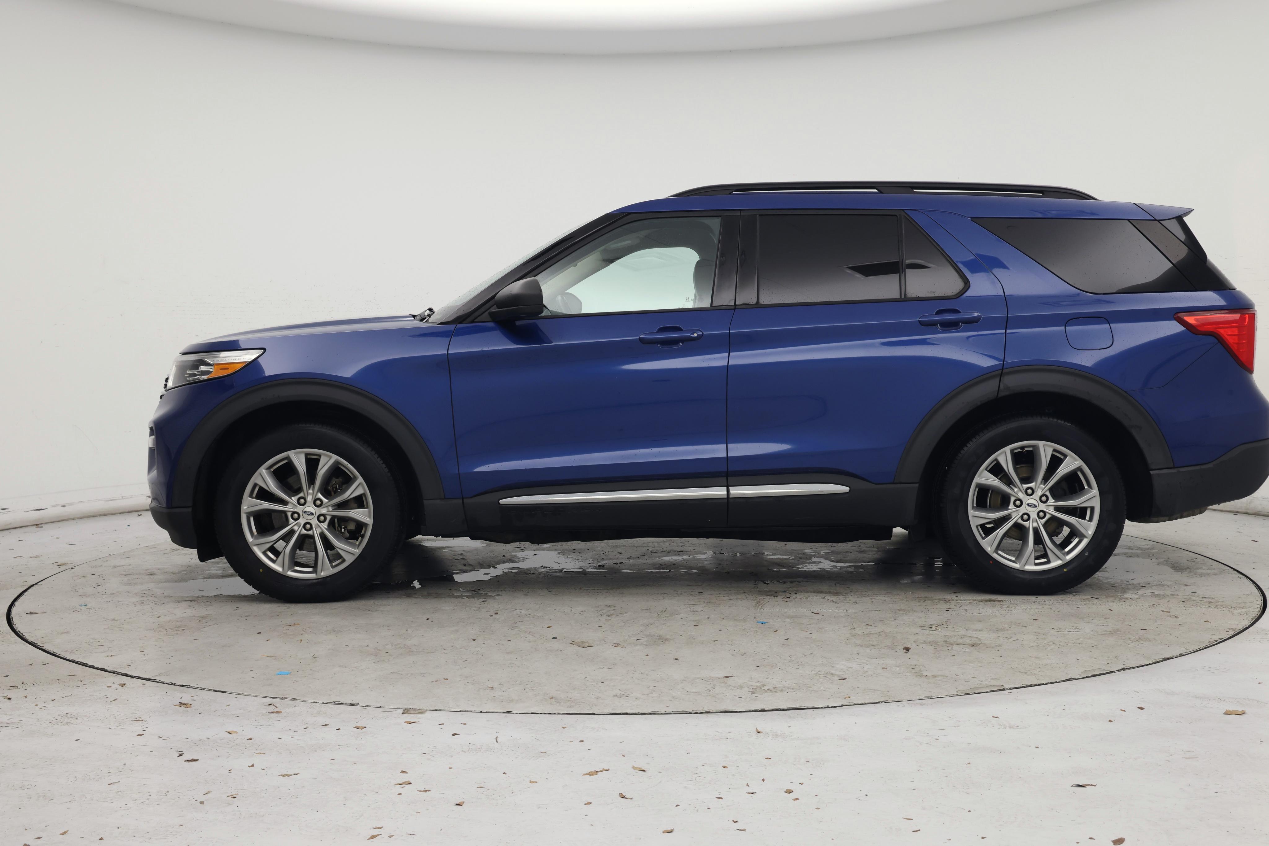 Thumbnail: 2020 Ford Explorer - 3