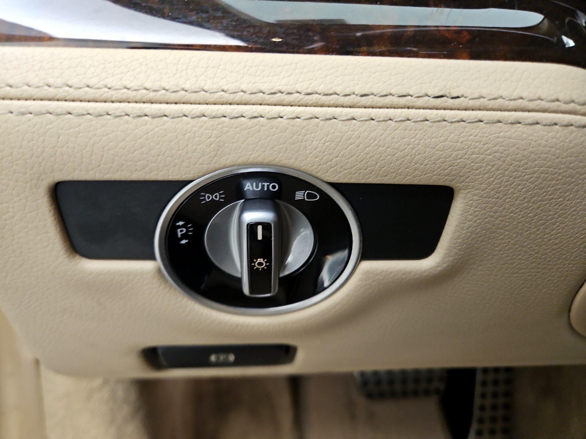 Thumbnail: 2017 Mercedes-Benz SL-Class - 13