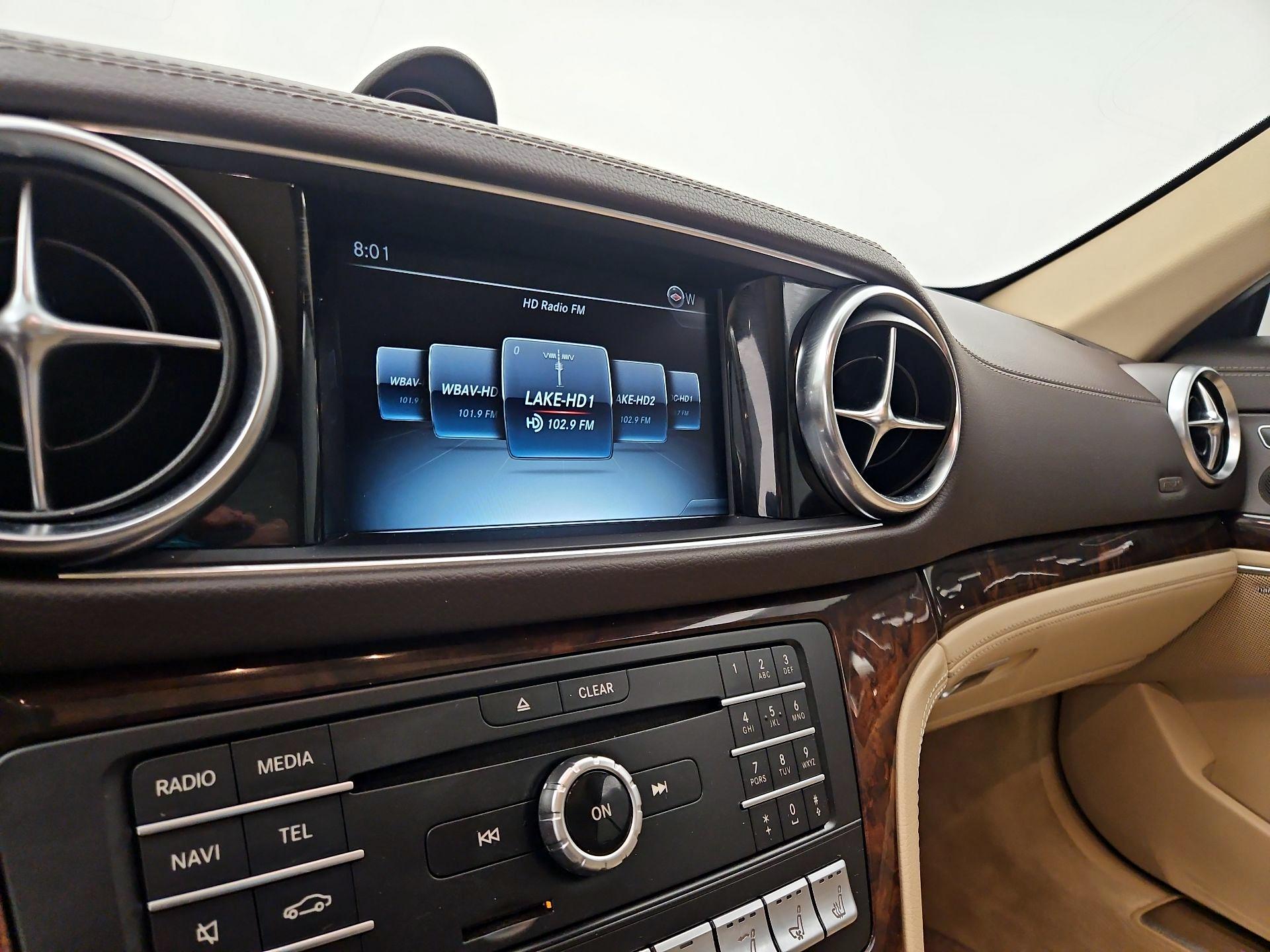 Thumbnail: 2017 Mercedes-Benz SL-Class - 15