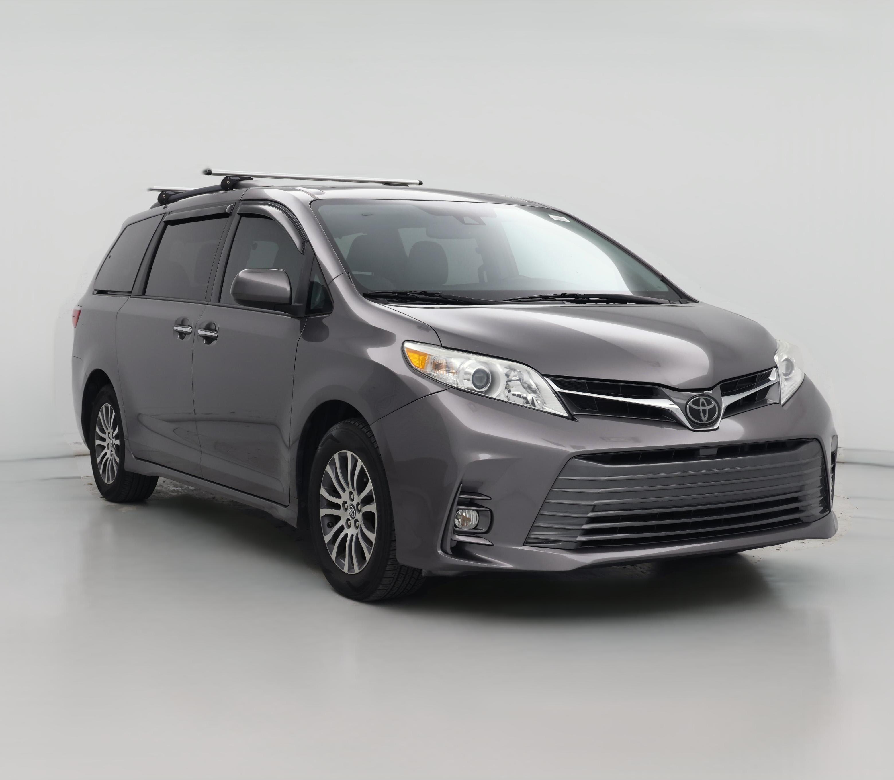 Thumbnail: 2019 Toyota Sienna - 1