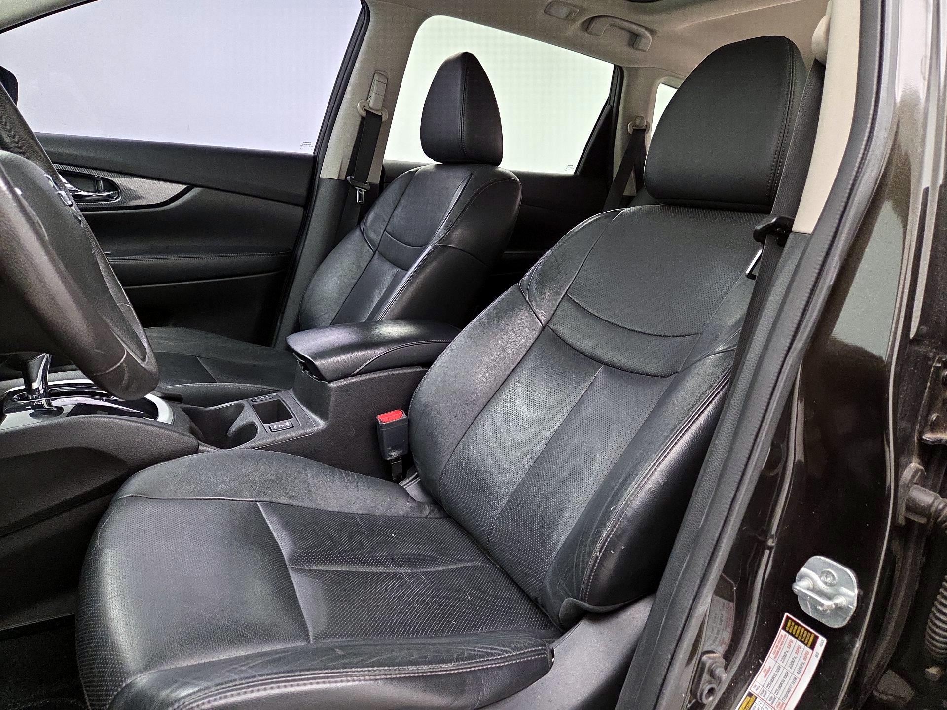 Thumbnail: 2015 Nissan Rogue - 11