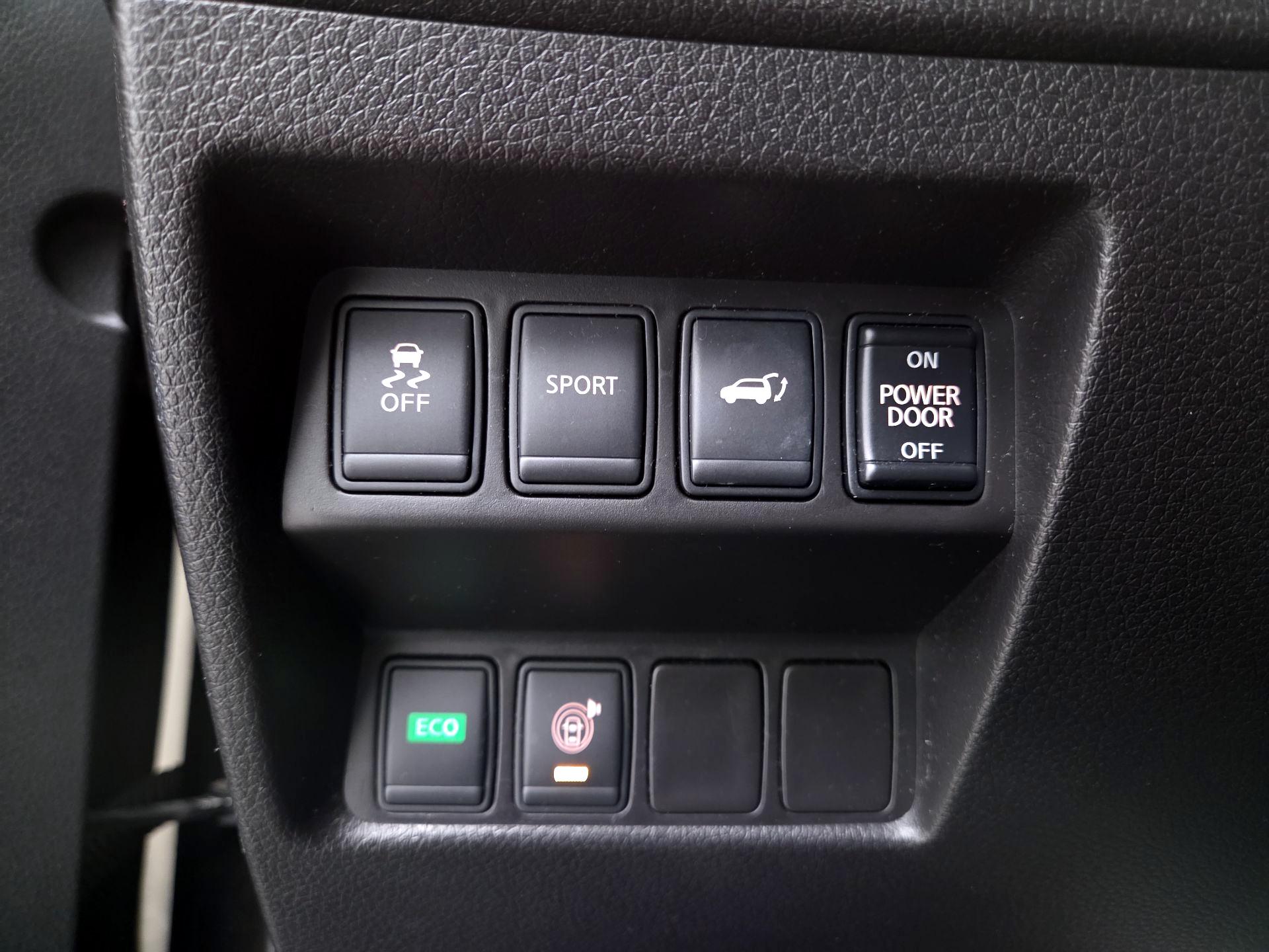 Thumbnail: 2015 Nissan Rogue - 13