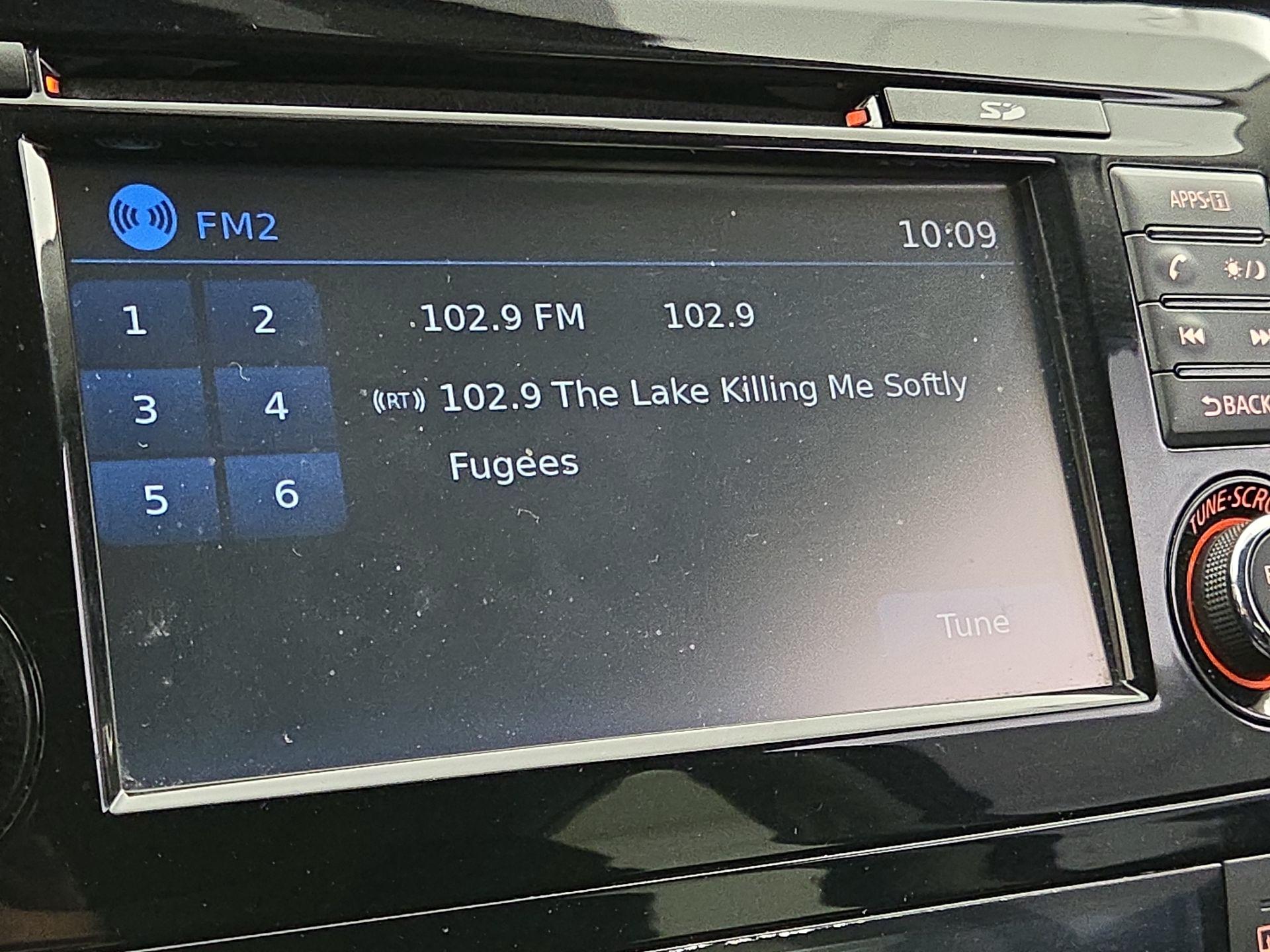 Thumbnail: 2015 Nissan Rogue - 15