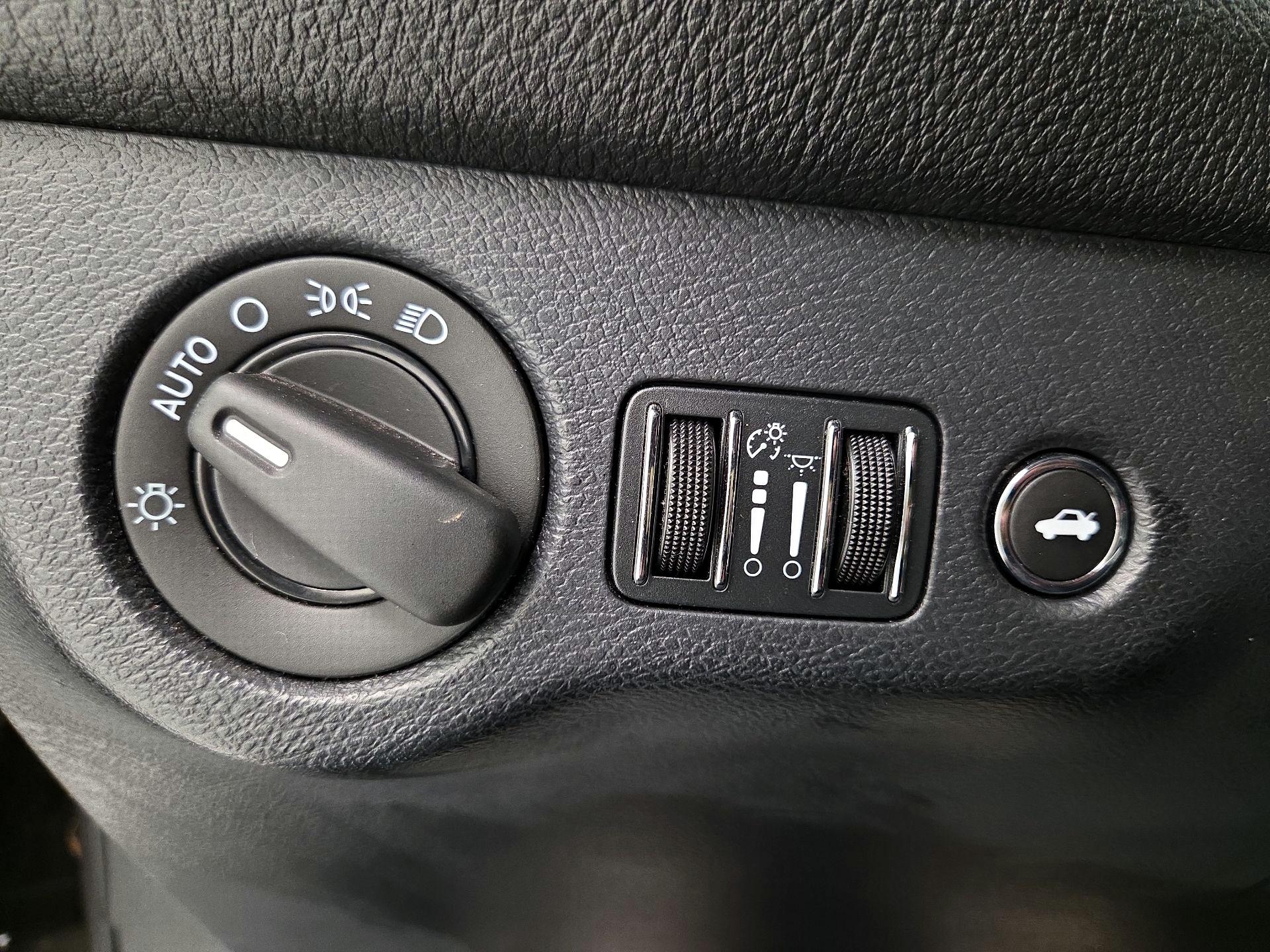 Thumbnail: 2015 Dodge Challenger - 13