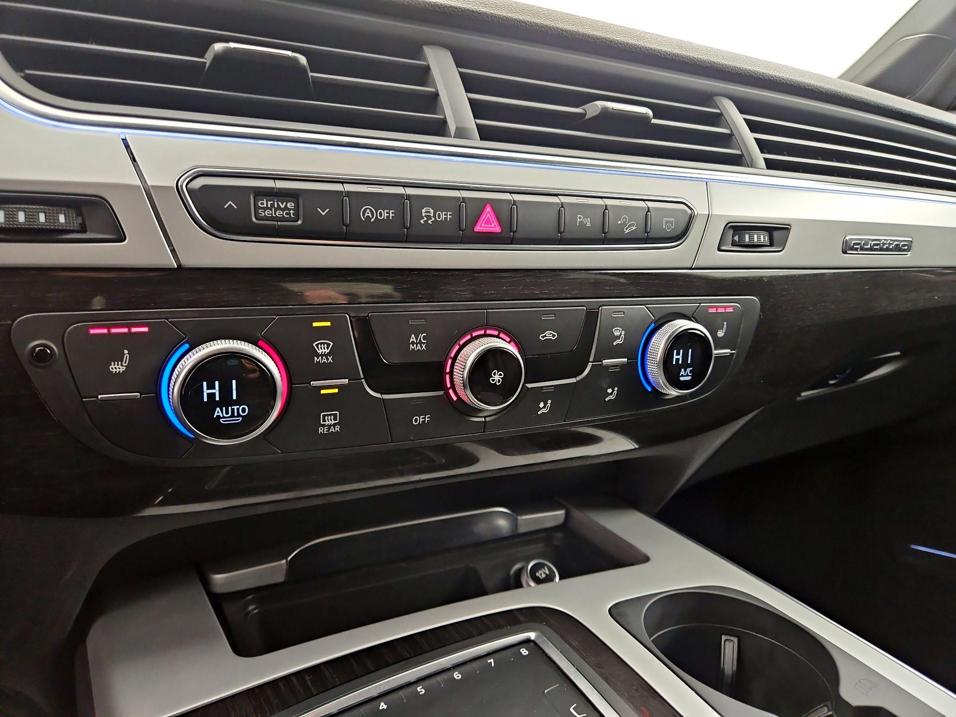 Thumbnail: 2019 Audi Q7 - 17