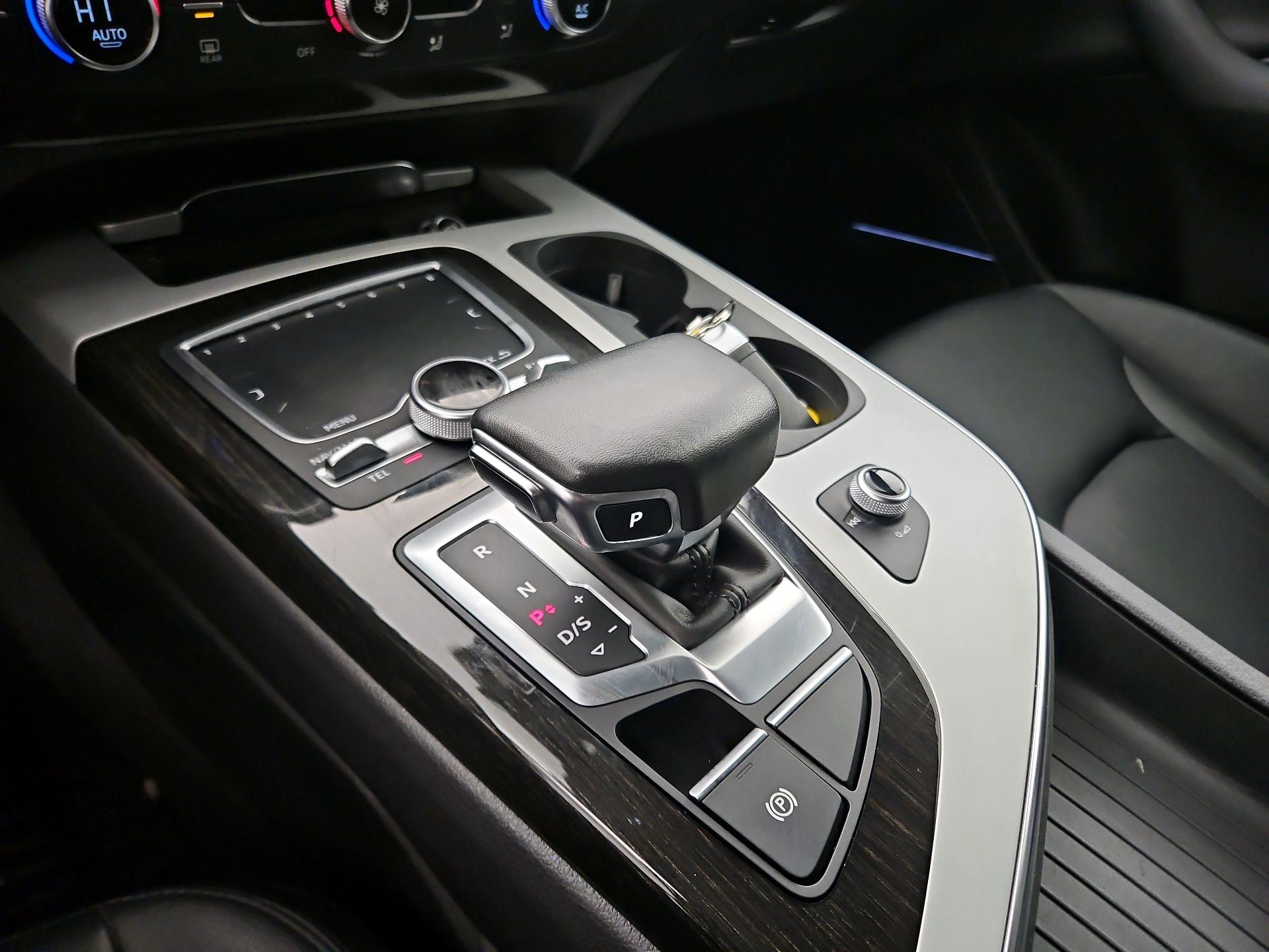 Thumbnail: 2019 Audi Q7 - 18