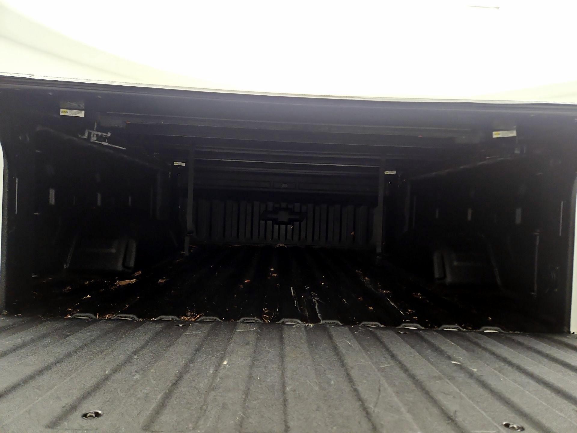 Thumbnail: 2020 Chevrolet Silverado 1500 - 20