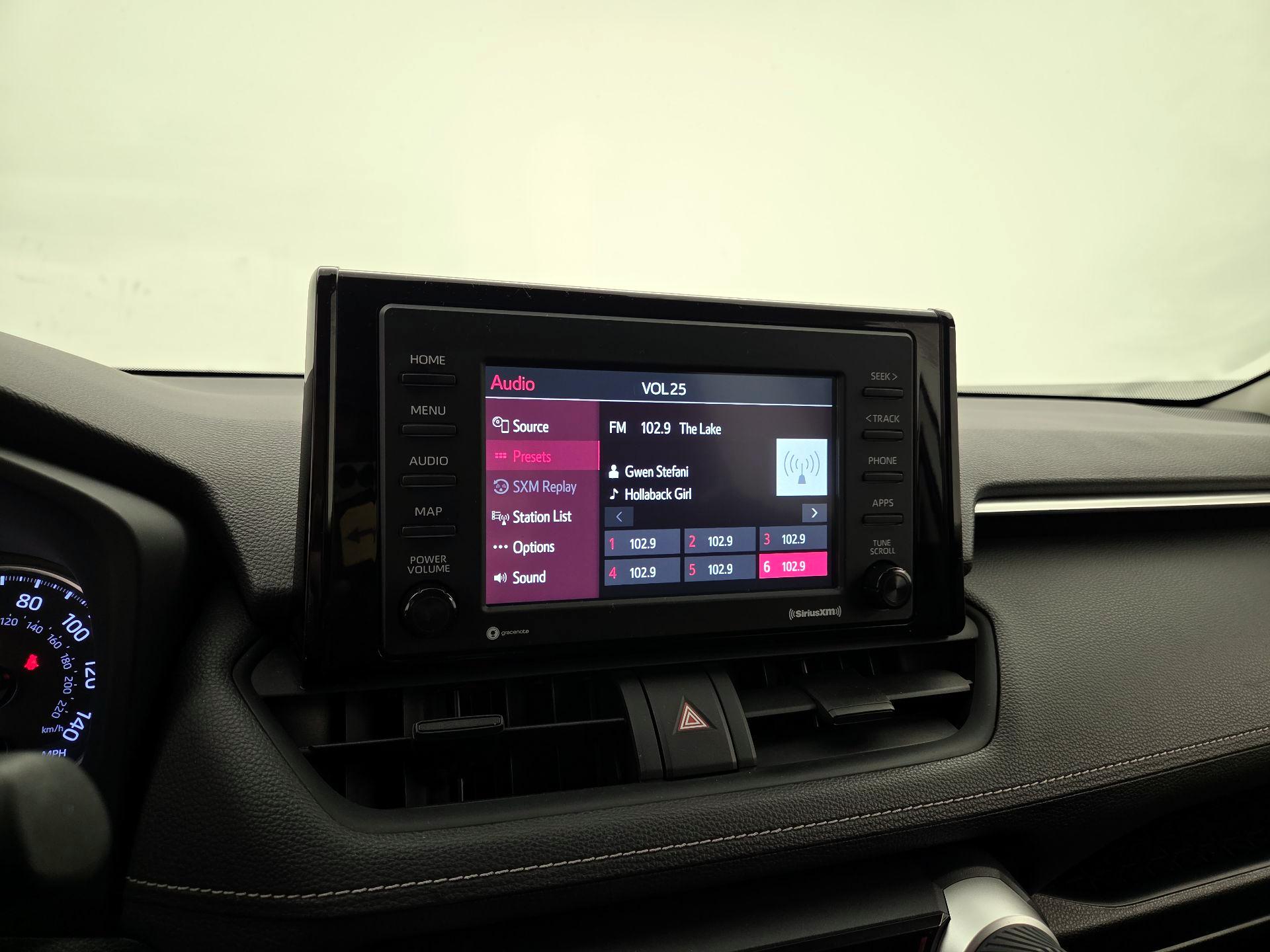 Thumbnail: 2021 Toyota RAV4 - 15