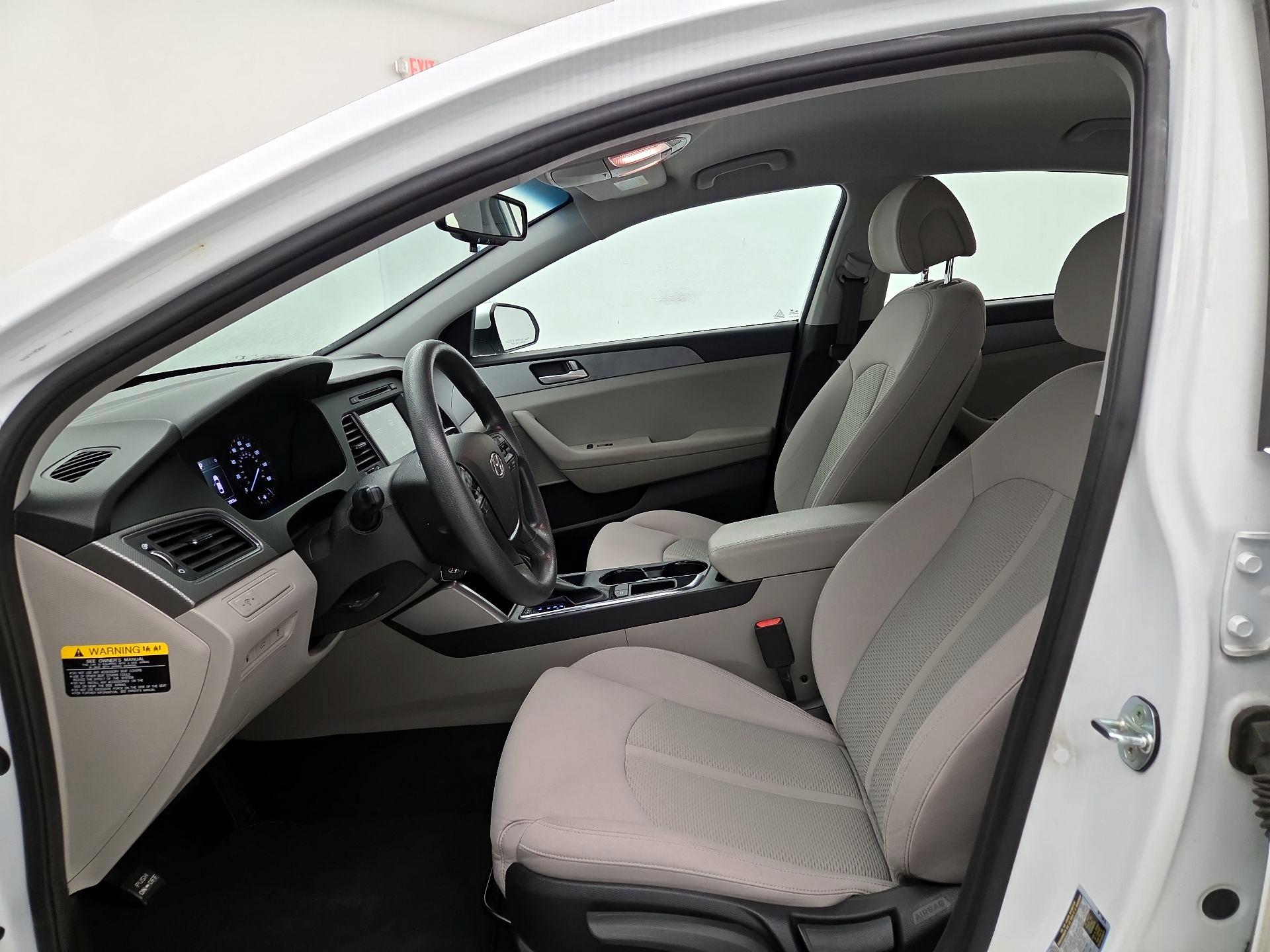 Thumbnail: 2017 Hyundai Sonata - 11