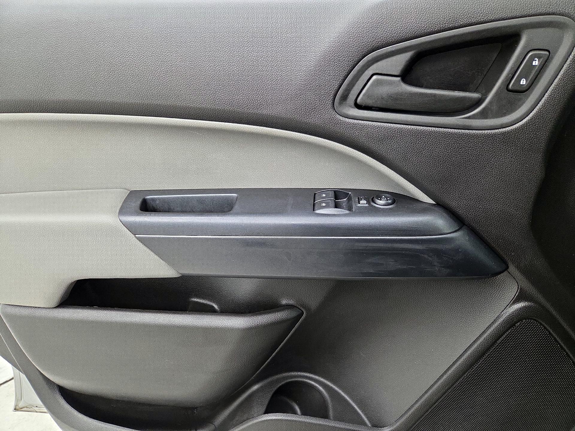 Thumbnail: 2017 Chevrolet Colorado - 12