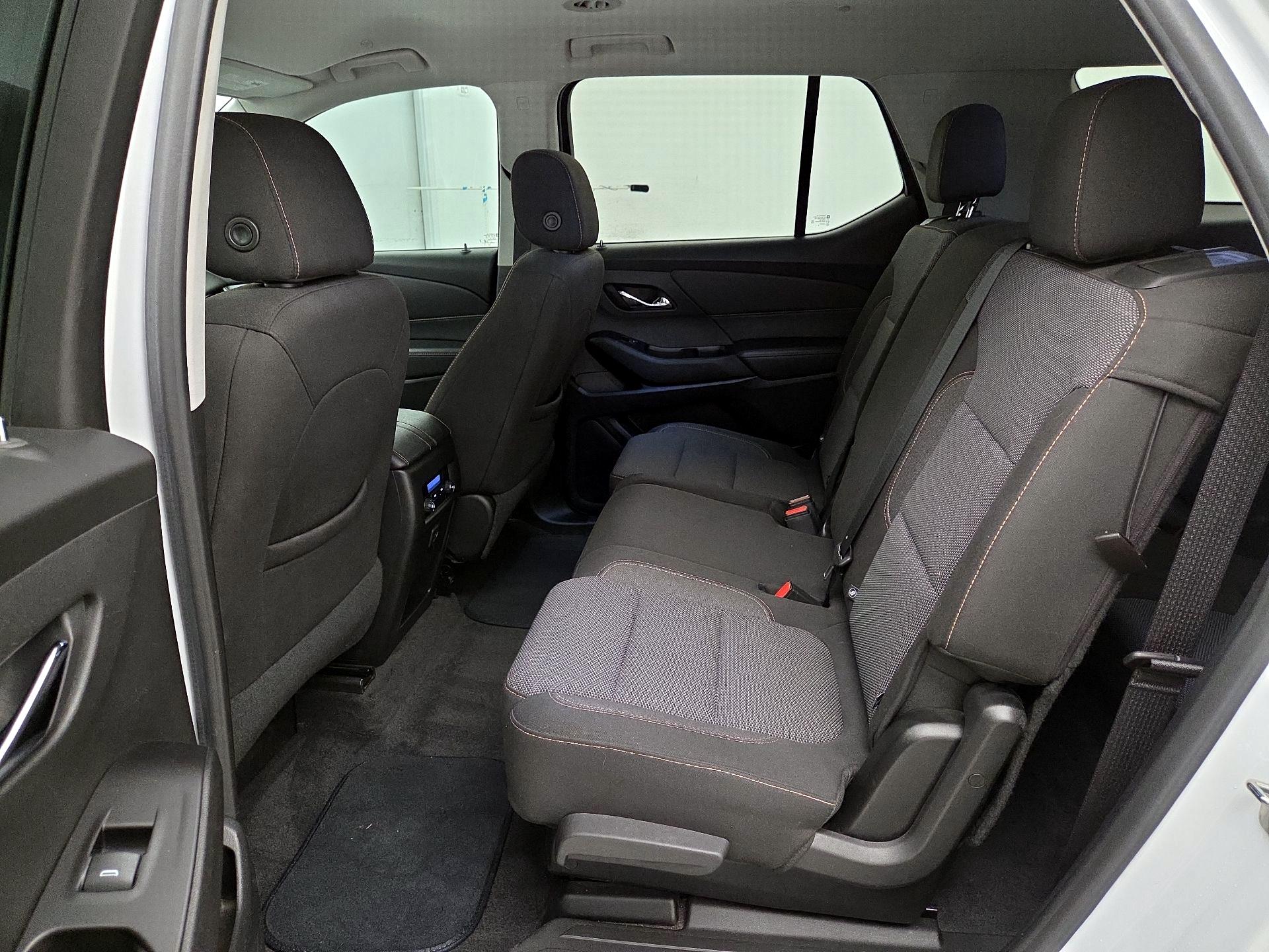 Thumbnail: 2020 Chevrolet Traverse - 19