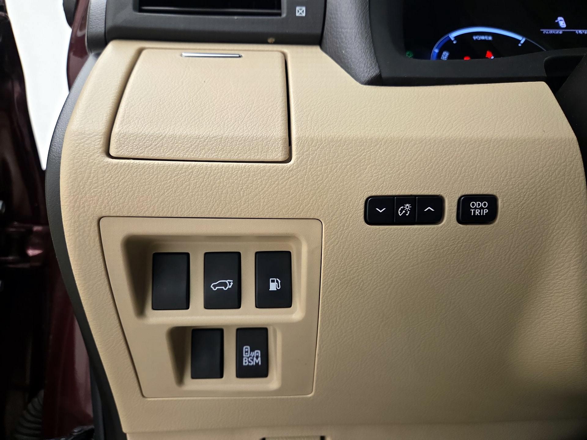 Thumbnail: 2015 Lexus RX - 13