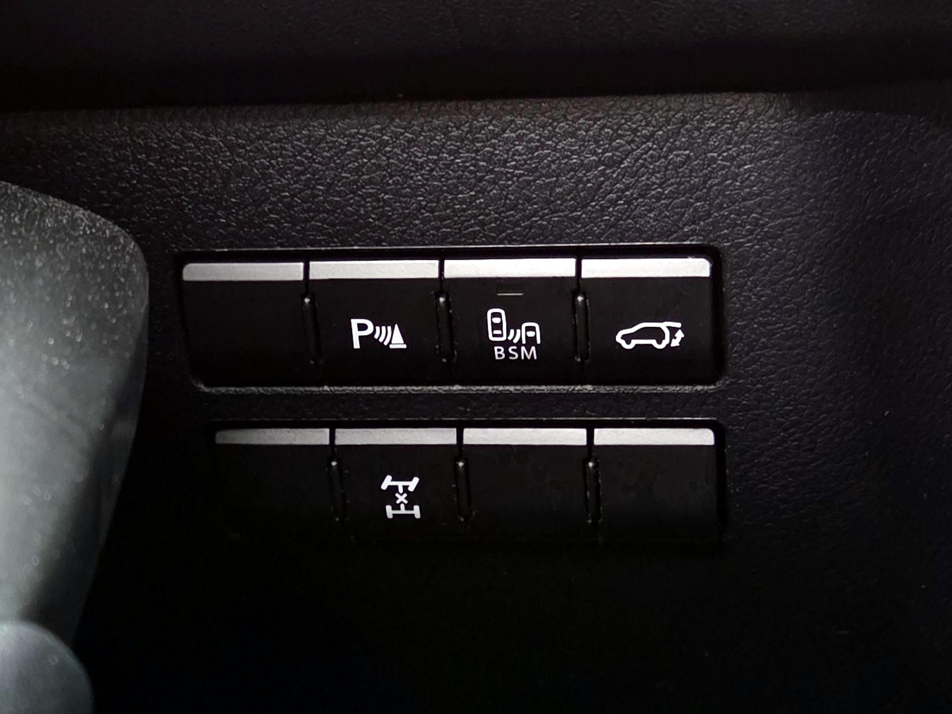 Thumbnail: 2017 Lexus NX - 13