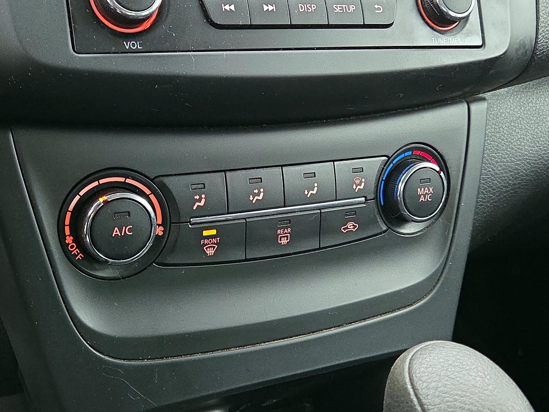 Thumbnail: 2016 Nissan Sentra - 15