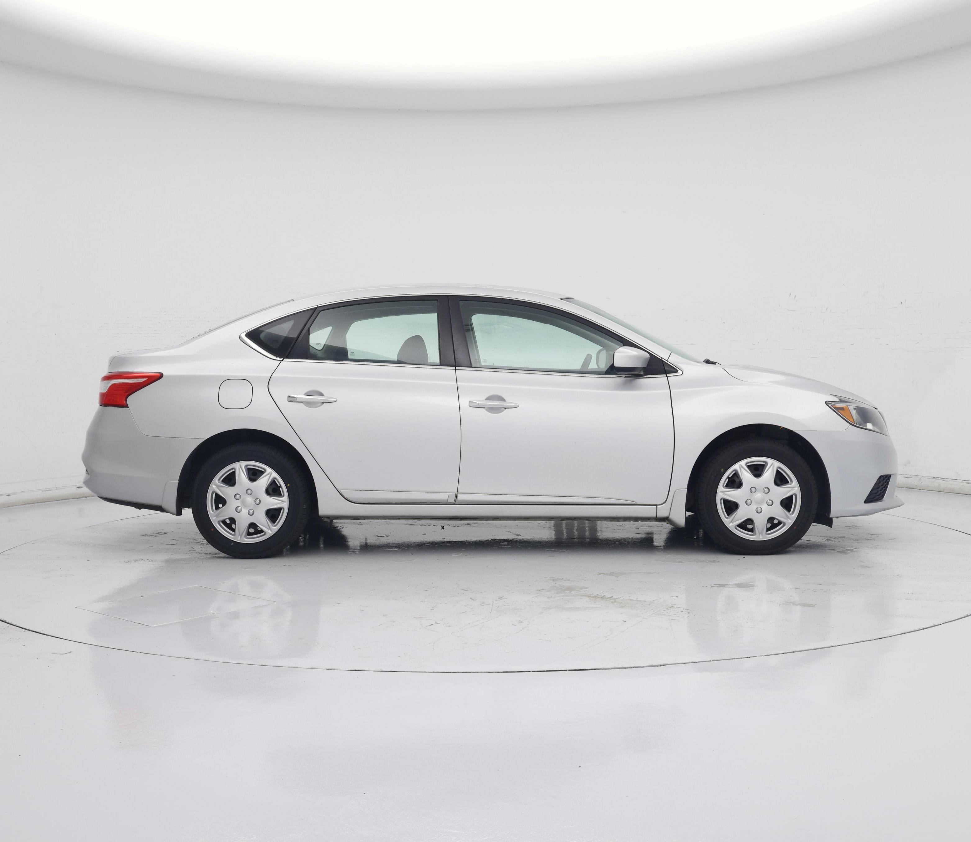 Thumbnail: 2016 Nissan Sentra - 7