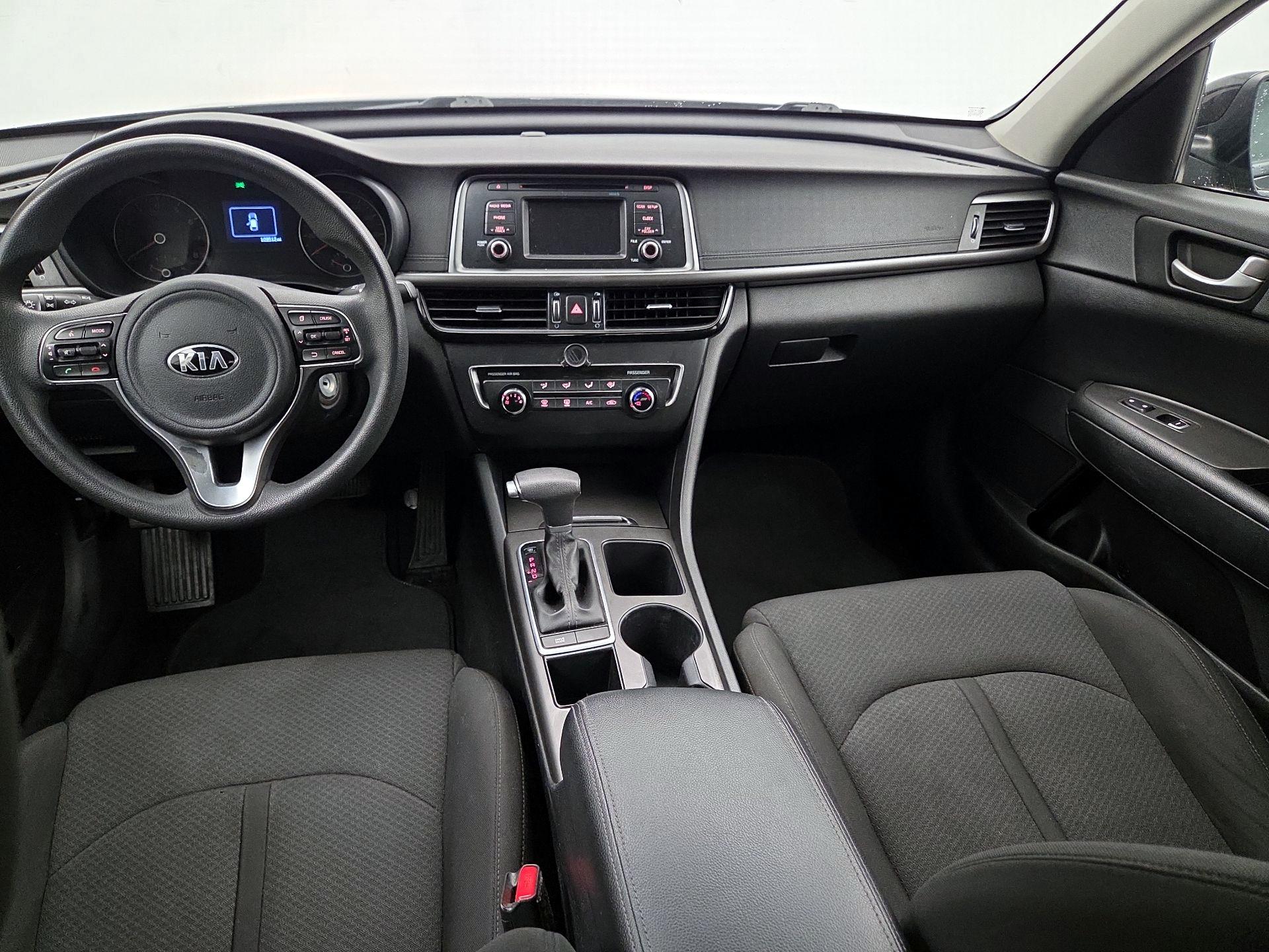 Thumbnail: 2017 Kia Optima - 9