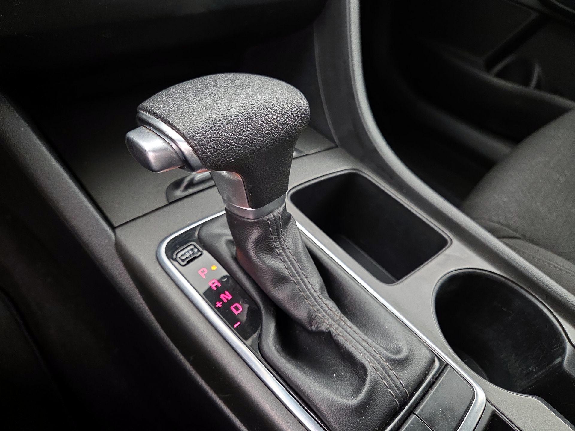 Thumbnail: 2017 Kia Optima - 17