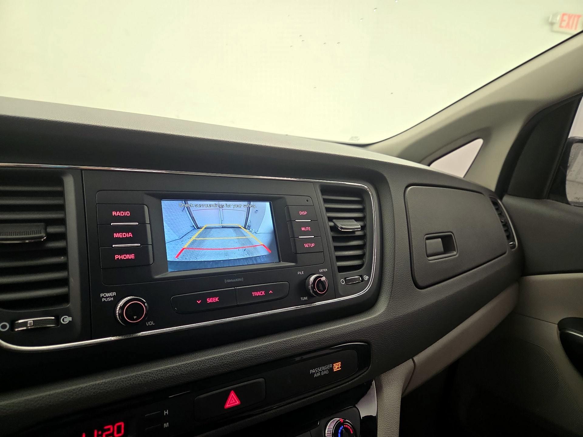 Thumbnail: 2017 Kia Sedona - 14