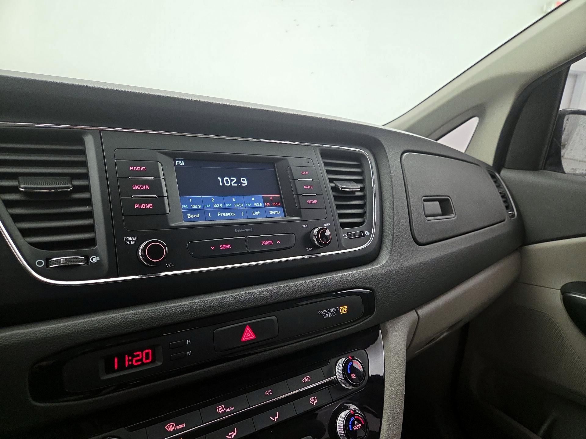 Thumbnail: 2017 Kia Sedona - 15