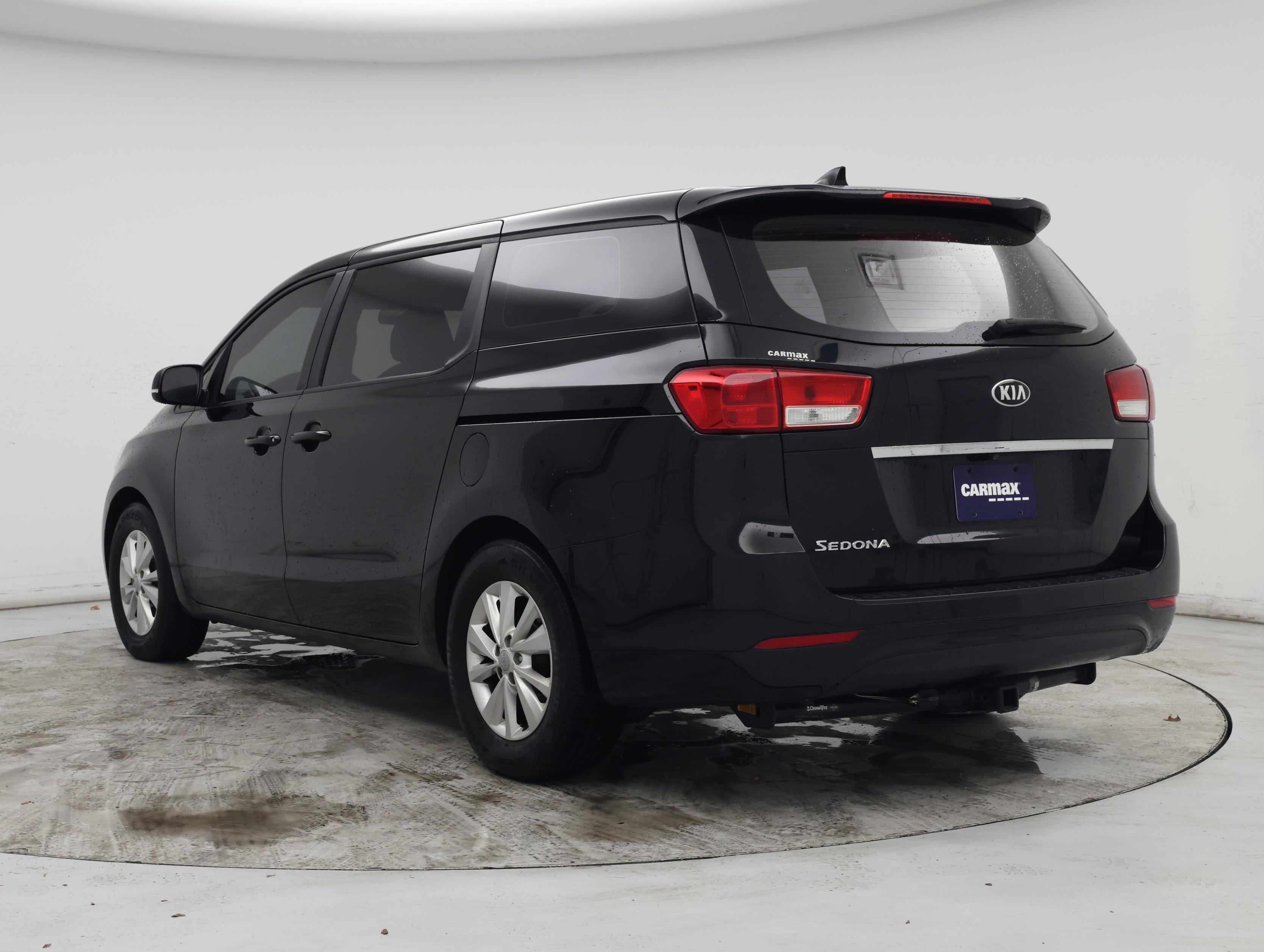 Thumbnail: 2017 Kia Sedona - 2