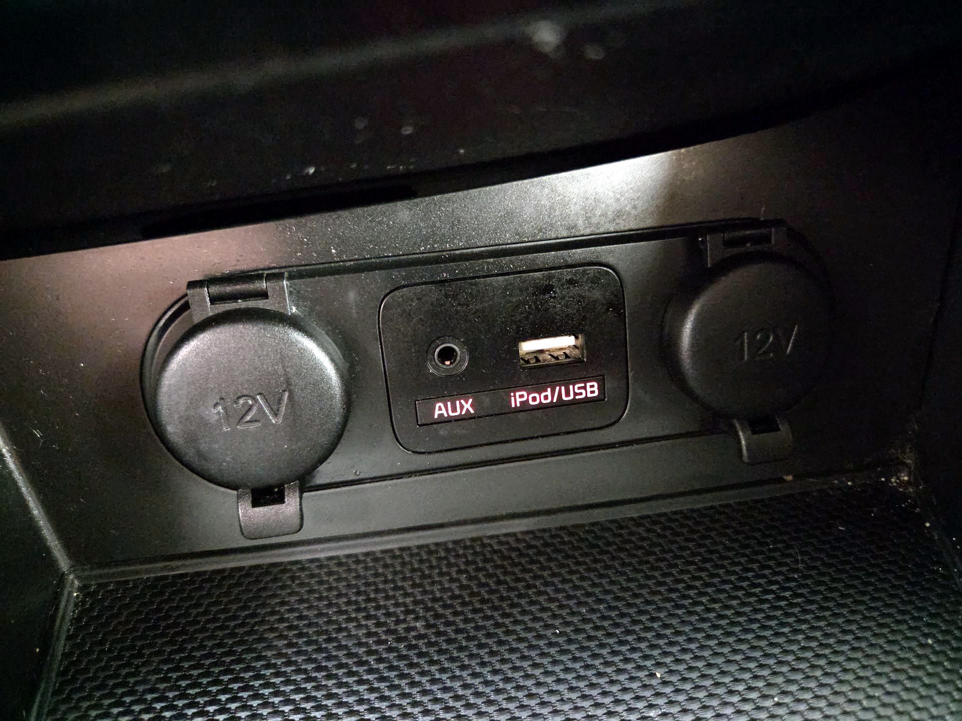 Thumbnail: 2015 Kia Optima - 17